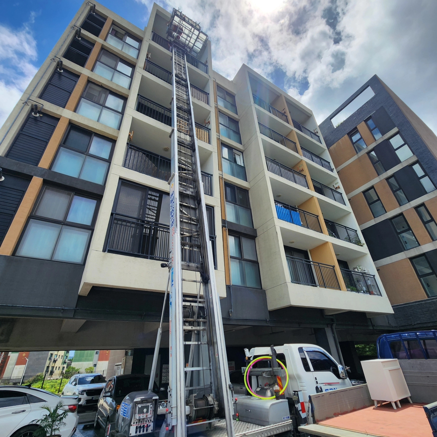 제주이사원룸이사소형이사동글이엘리카 사다리차 대표 이미지