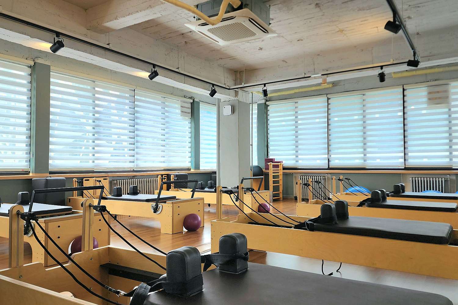 니즈필라테스 시청역점 대표 이미지