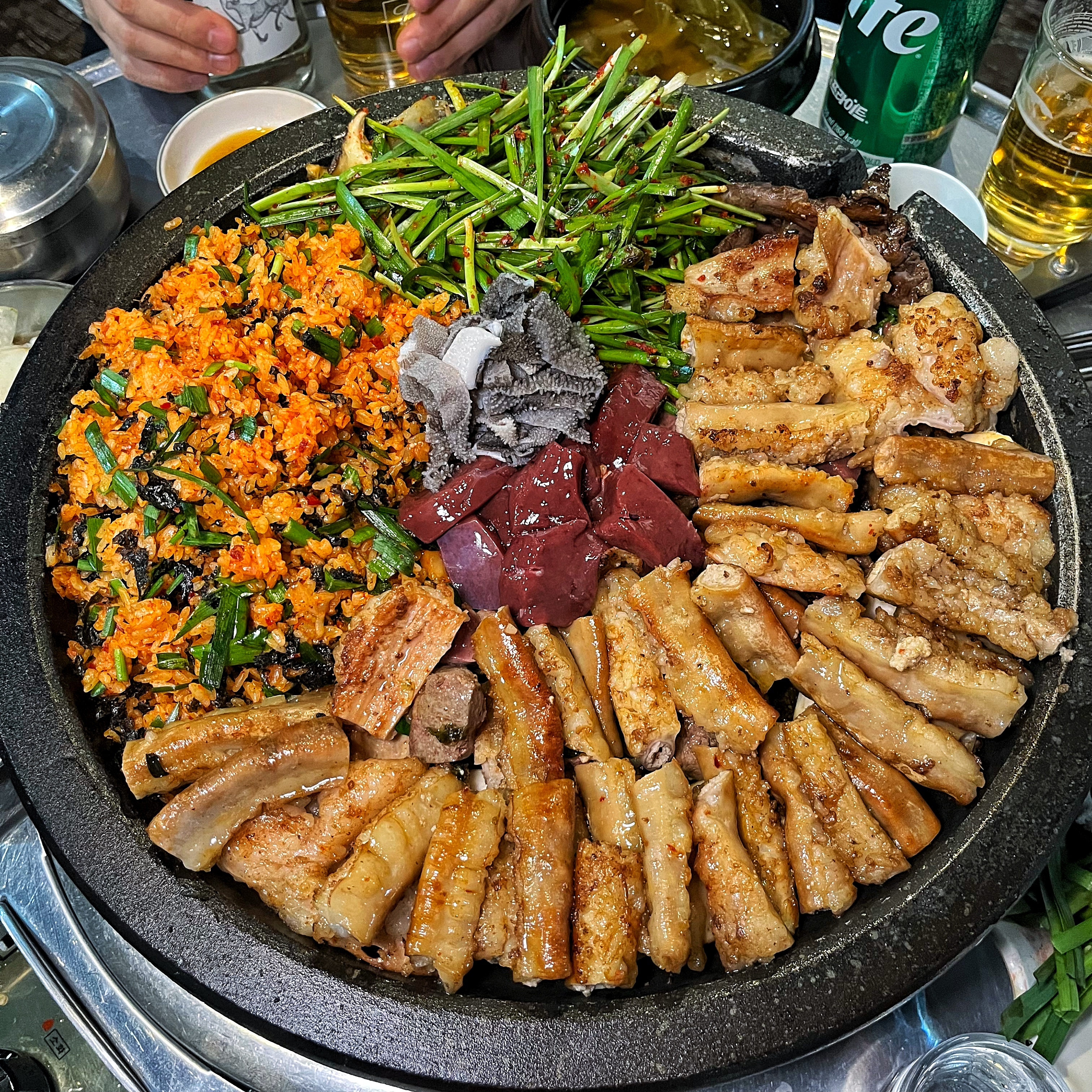 서촌뜰애우곱창타운