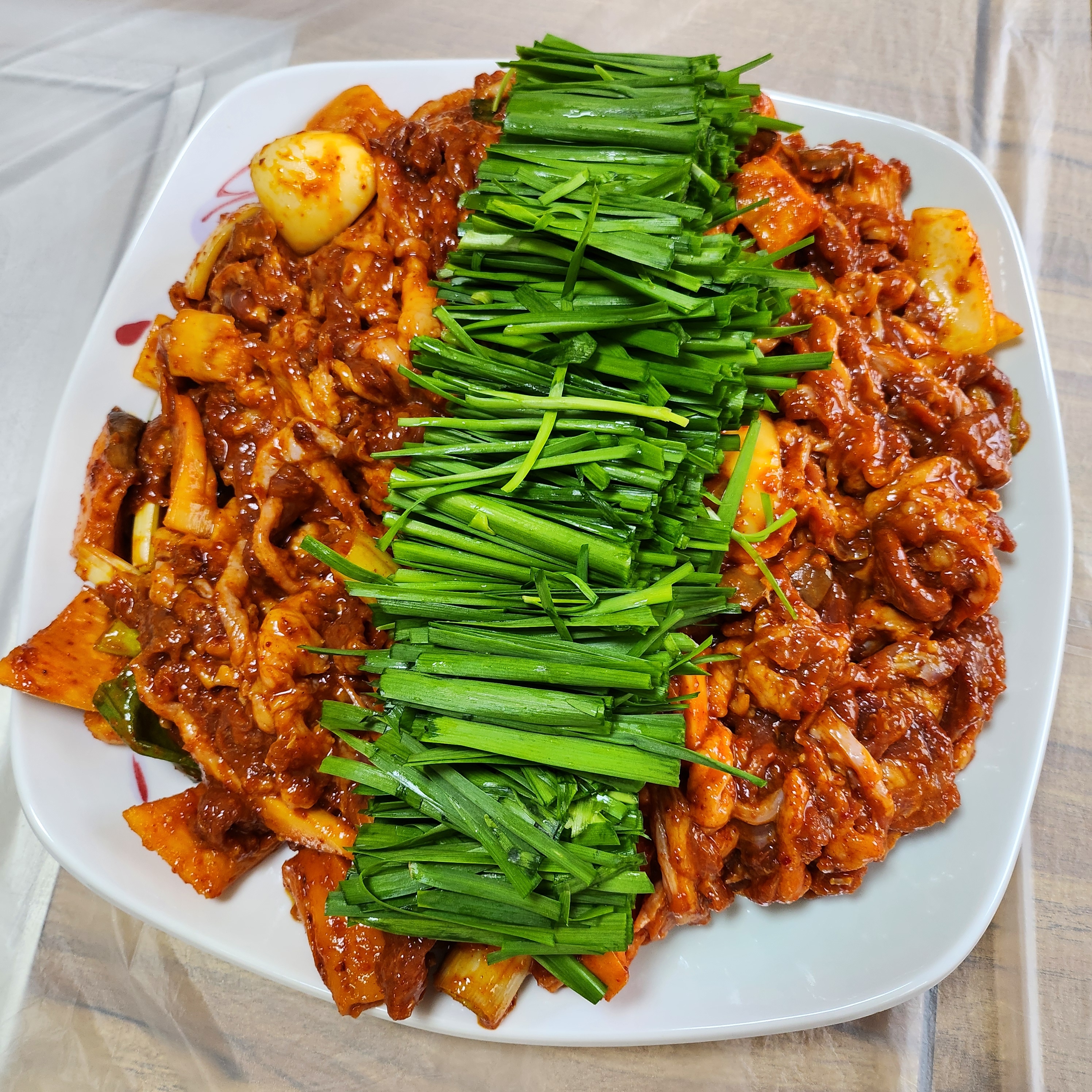 천앤정오리숯불회전구이