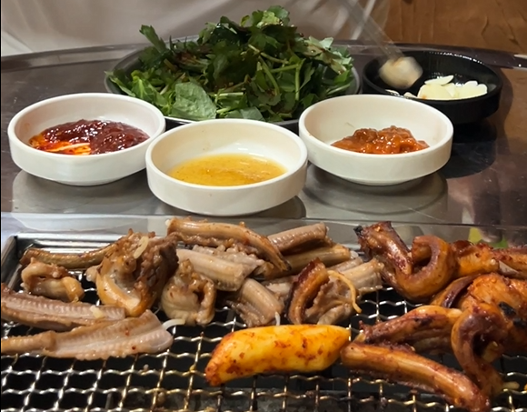 황가네숯불꼼장어 본점