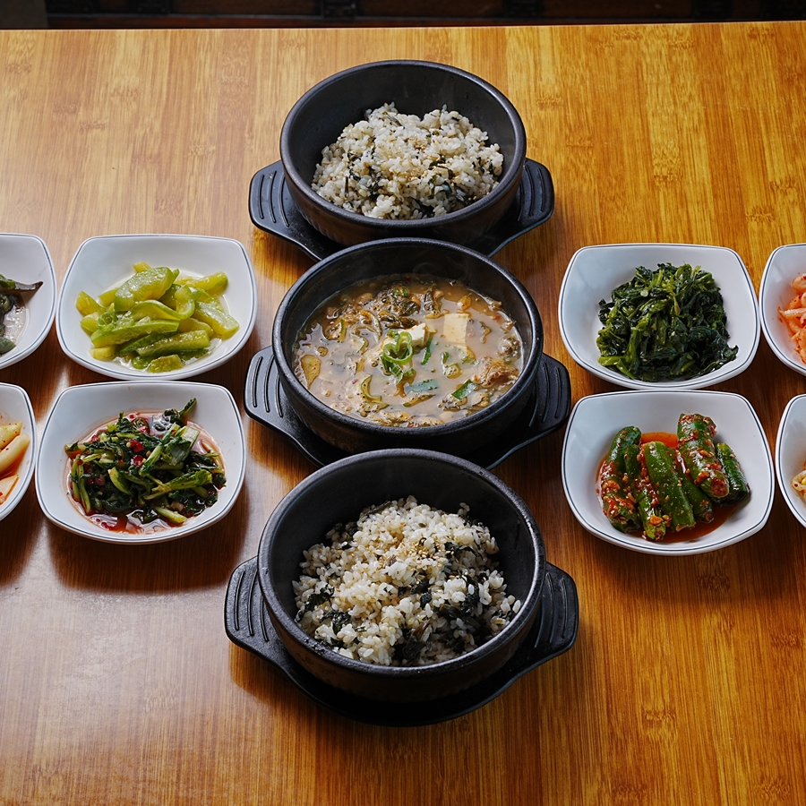 초가집순두부보리밥 사진 2