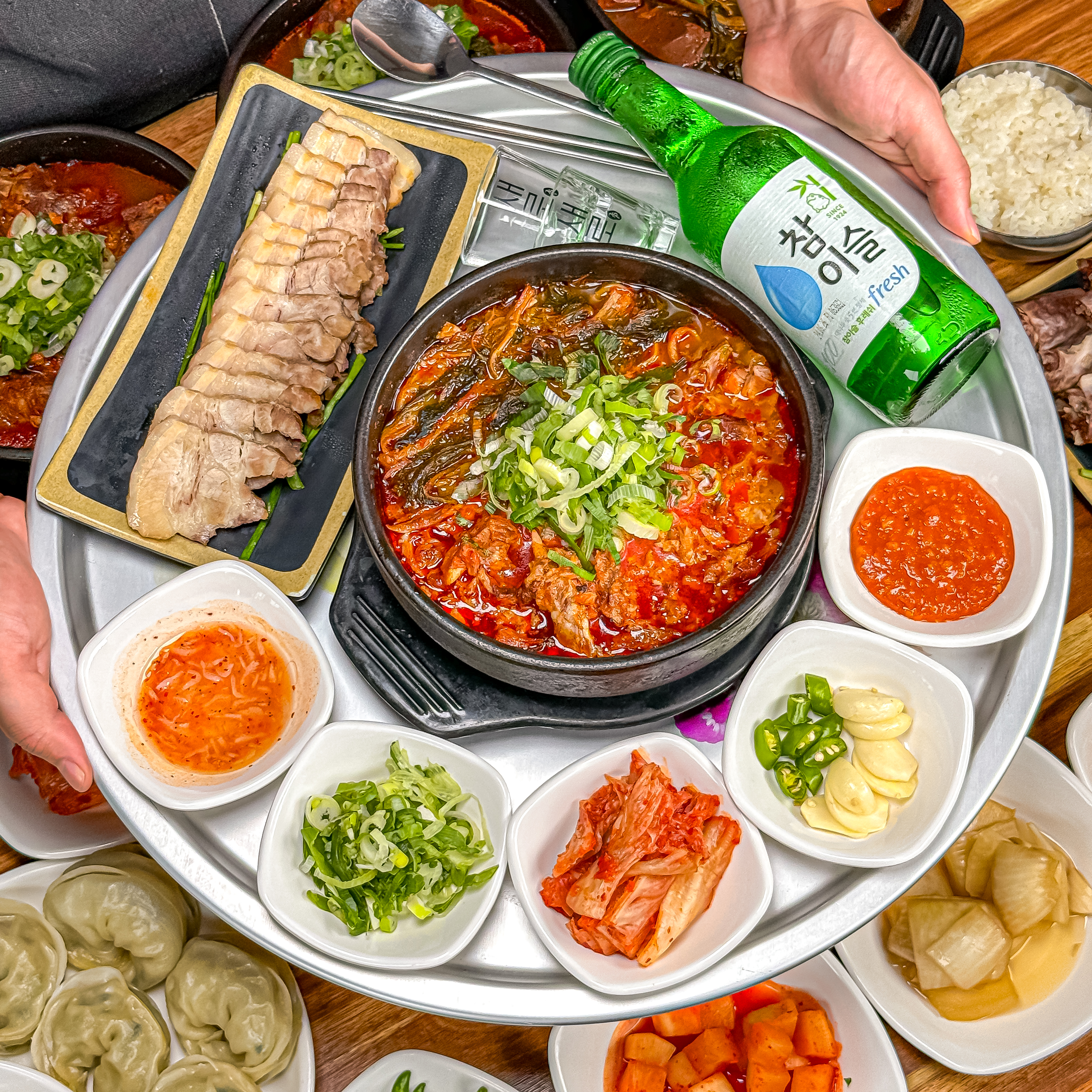옛날시골집얼큰이뼈해장국 배방탕정점