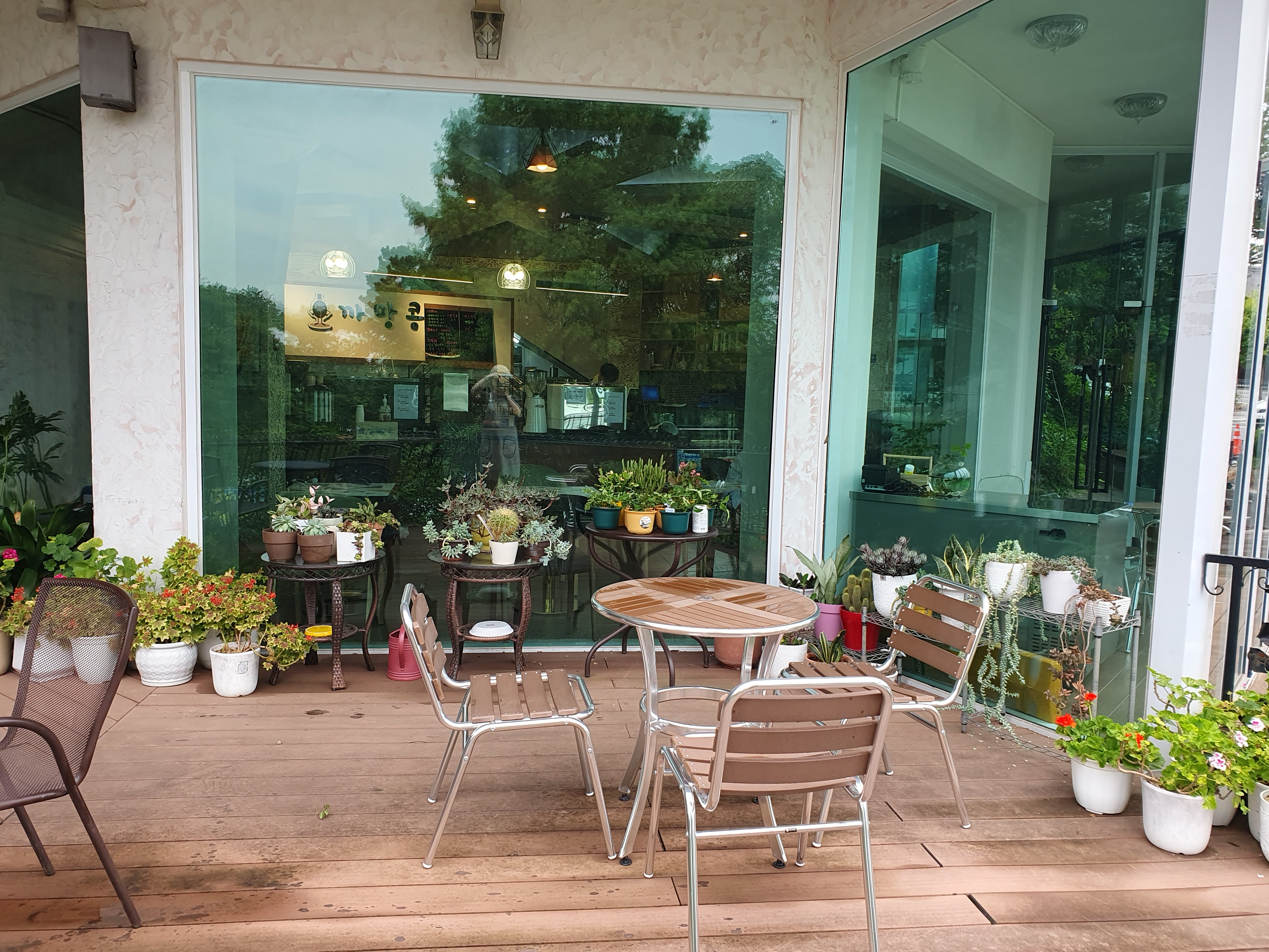 카페 까망콩 with Restaurant