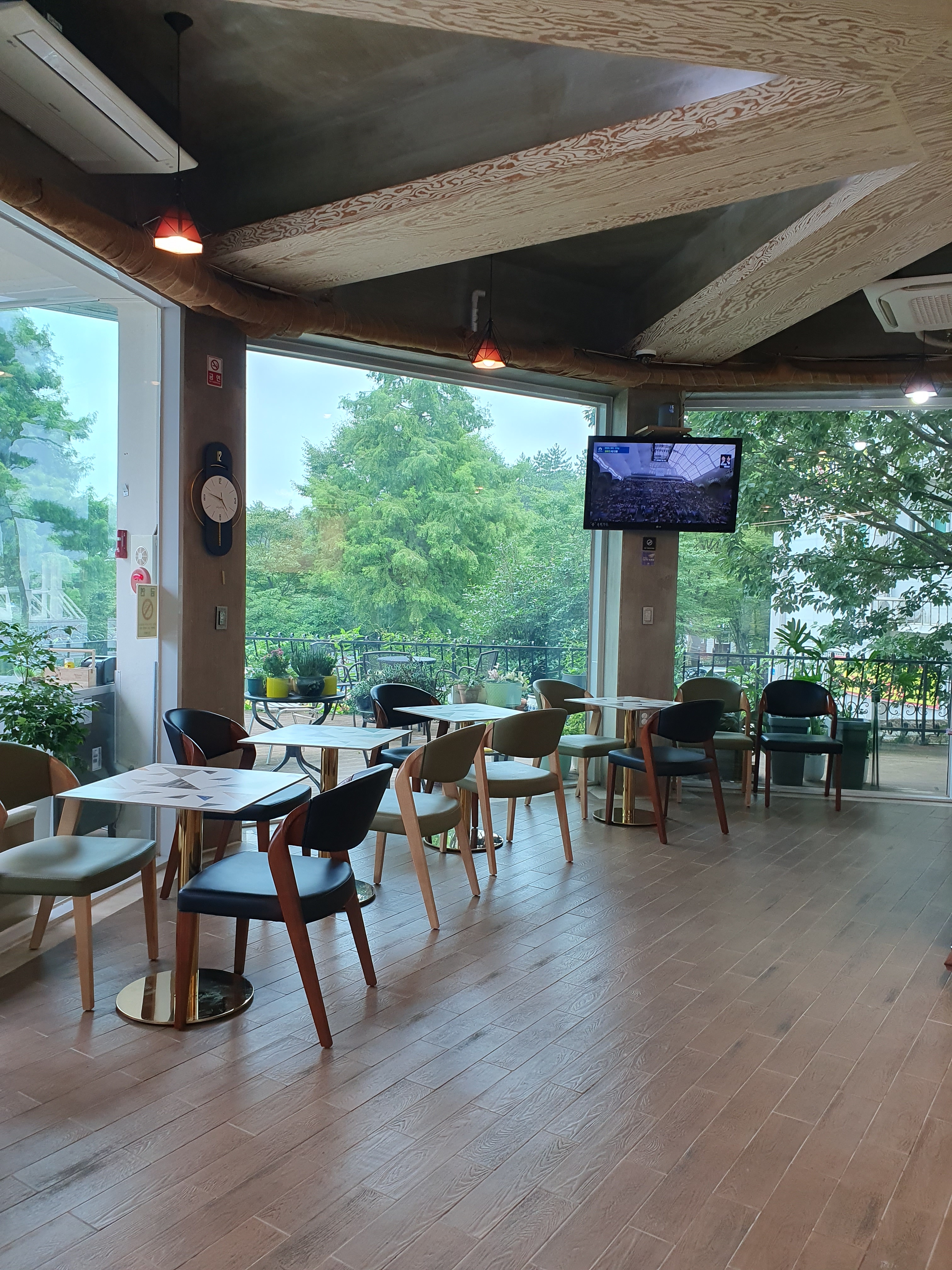 카페 까망콩 with Restaurant