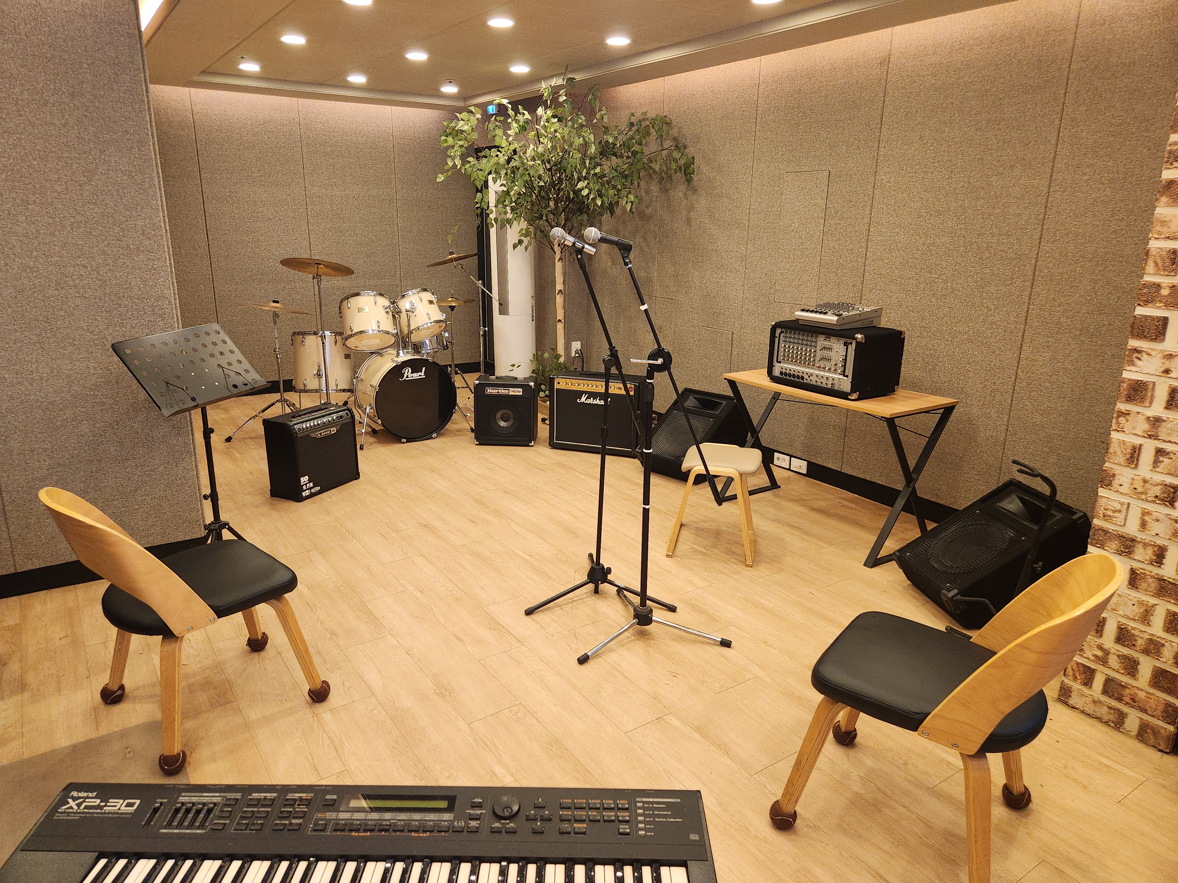 1번째 스튜디오 사진