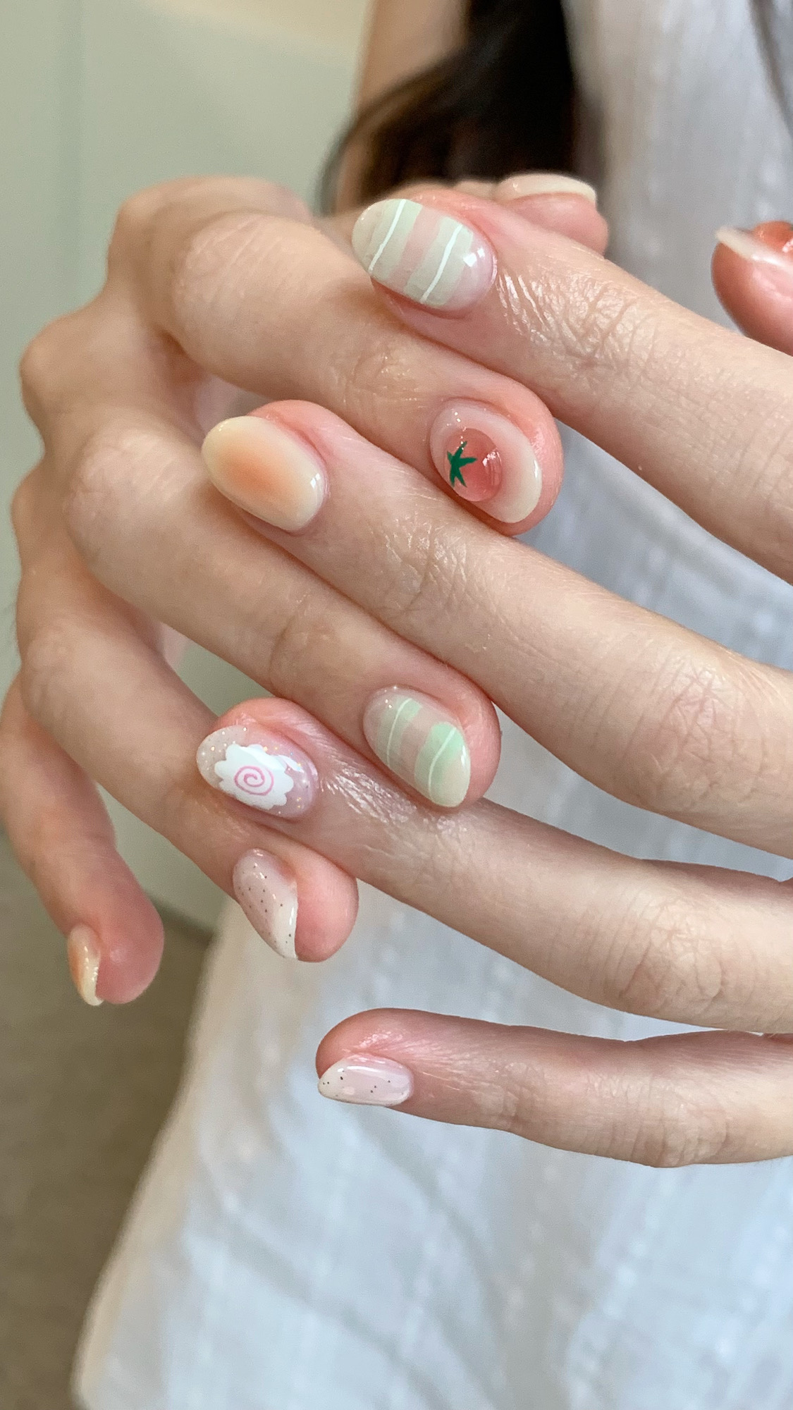 네일바이유