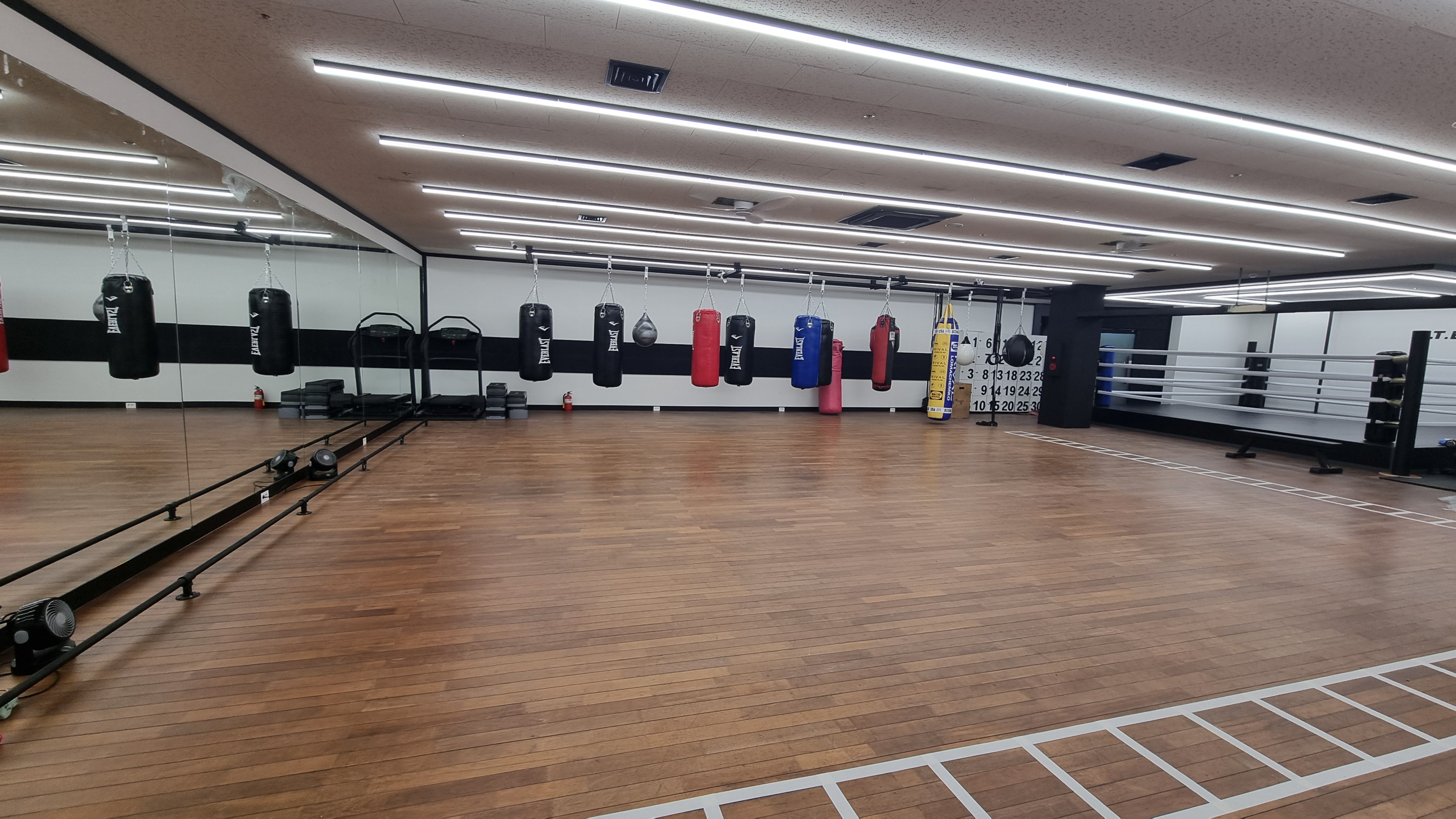 서울 강남구 남부순환로 복싱체육관 G.T.복싱 대치점 내부 모습 5