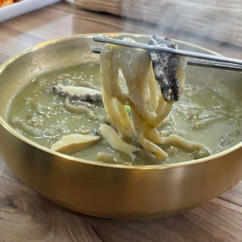 보말전복칼국수