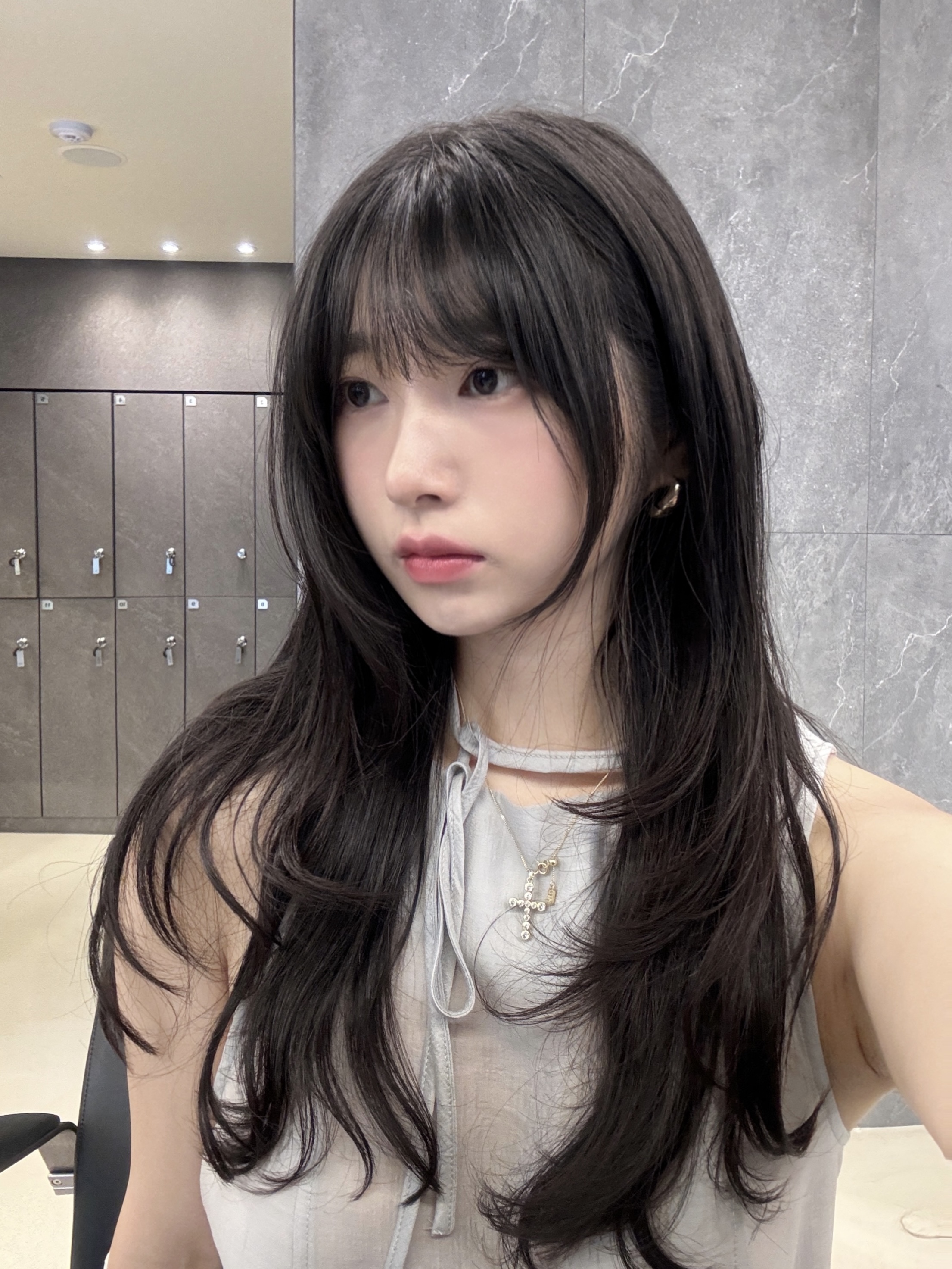 늘 살롱 내부 또는 관련 모습