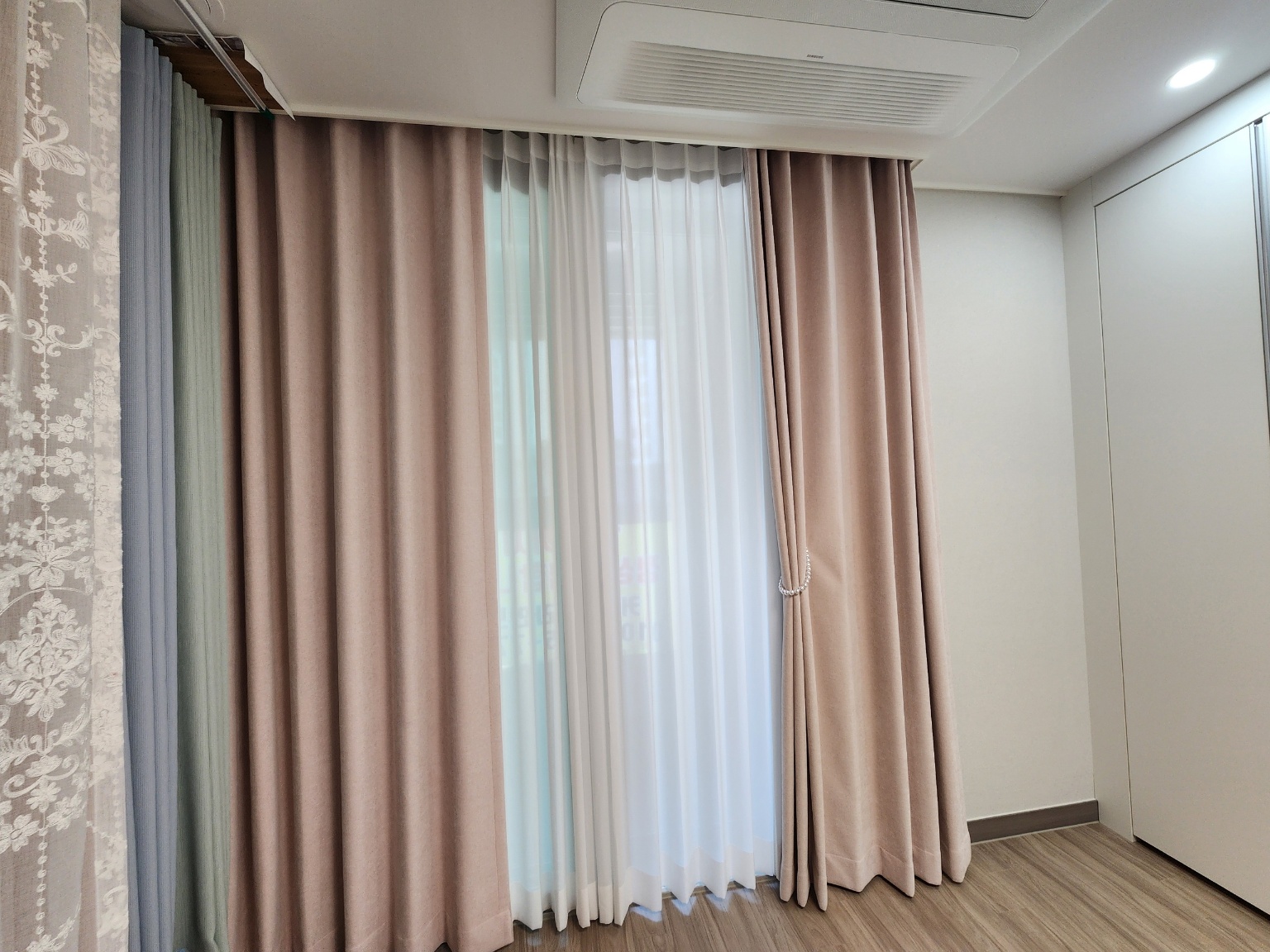 대구커텐디자이너