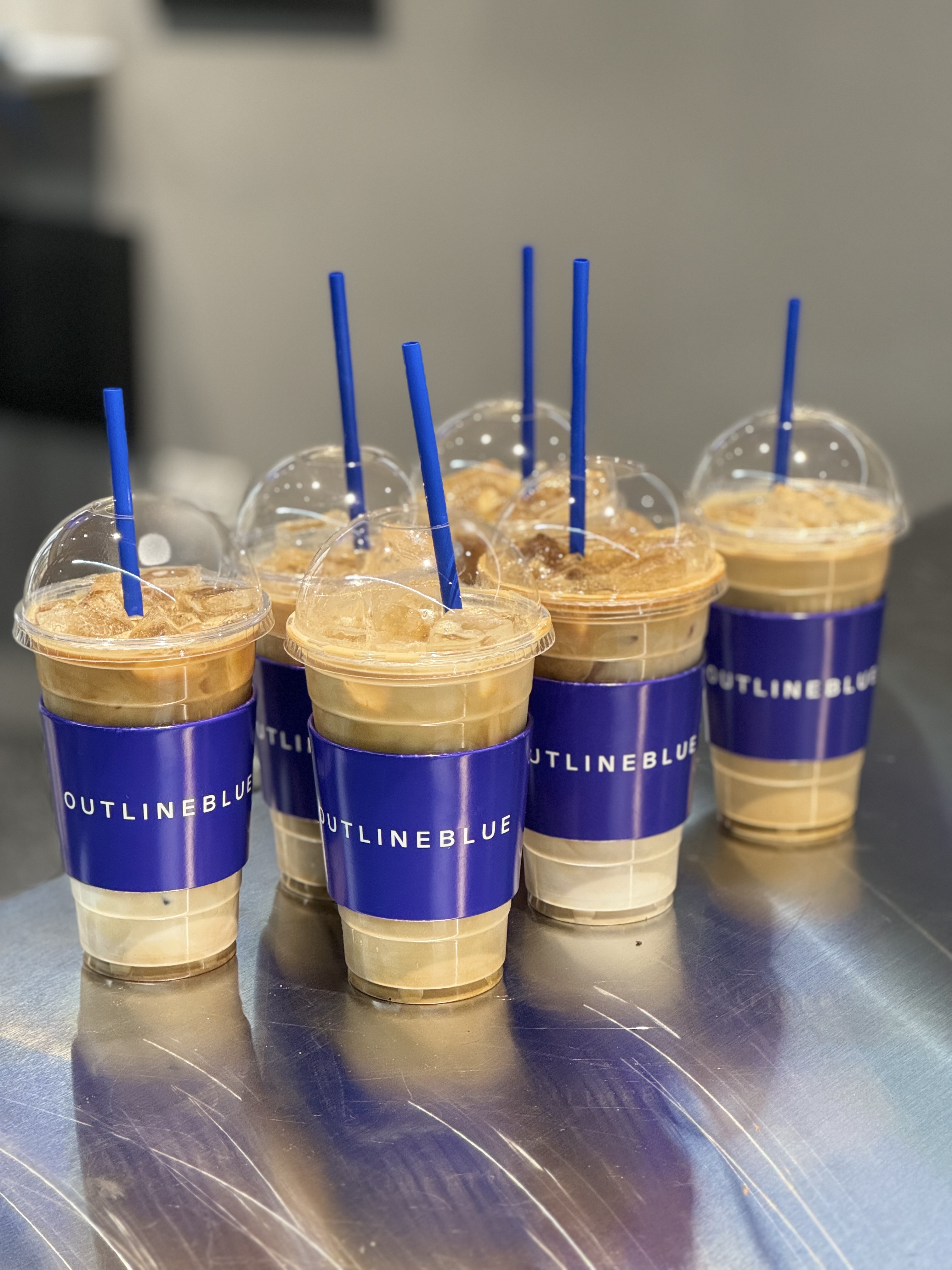 아웃라인블루 대표 이미지