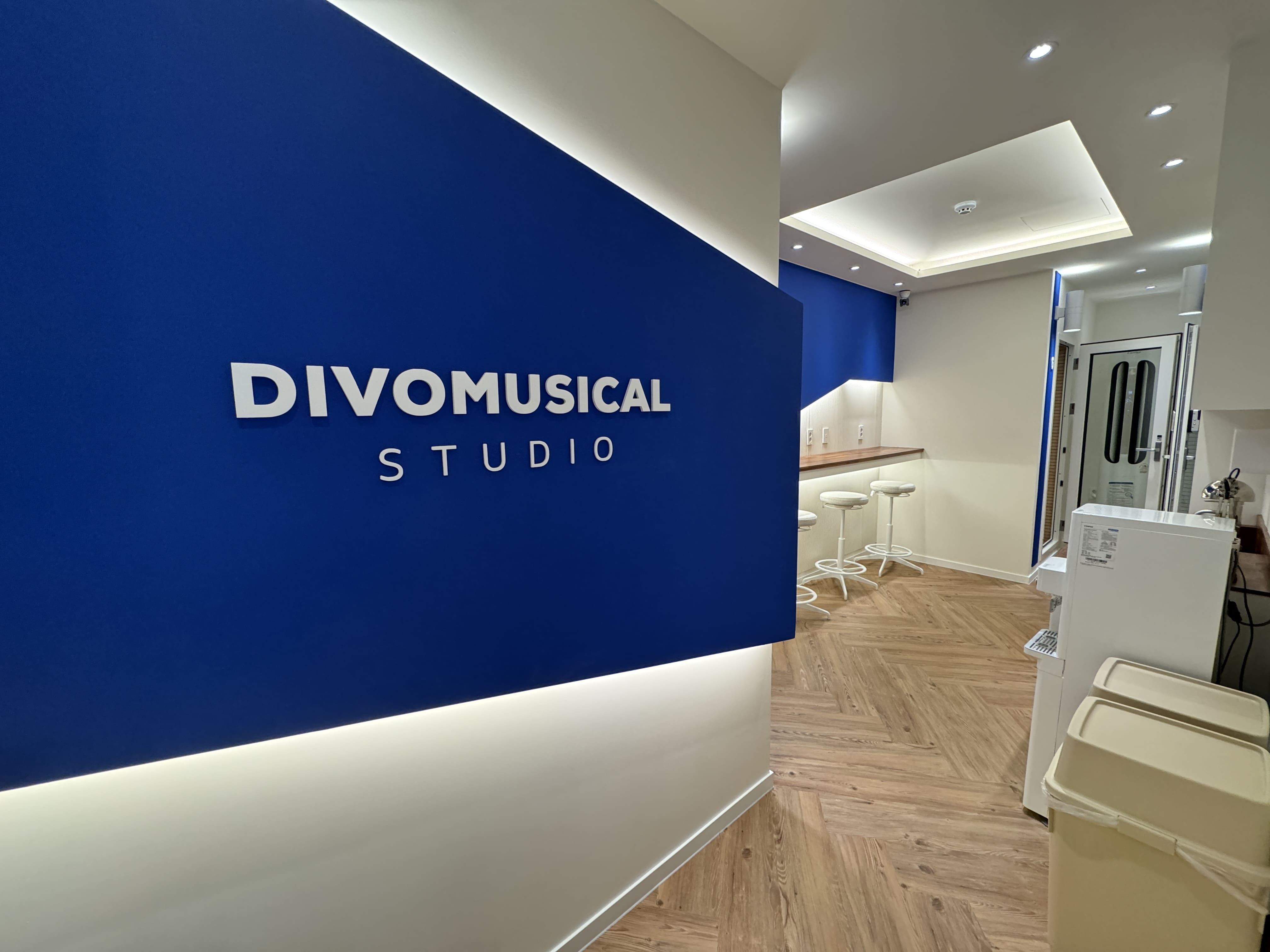 1번째 스튜디오 사진