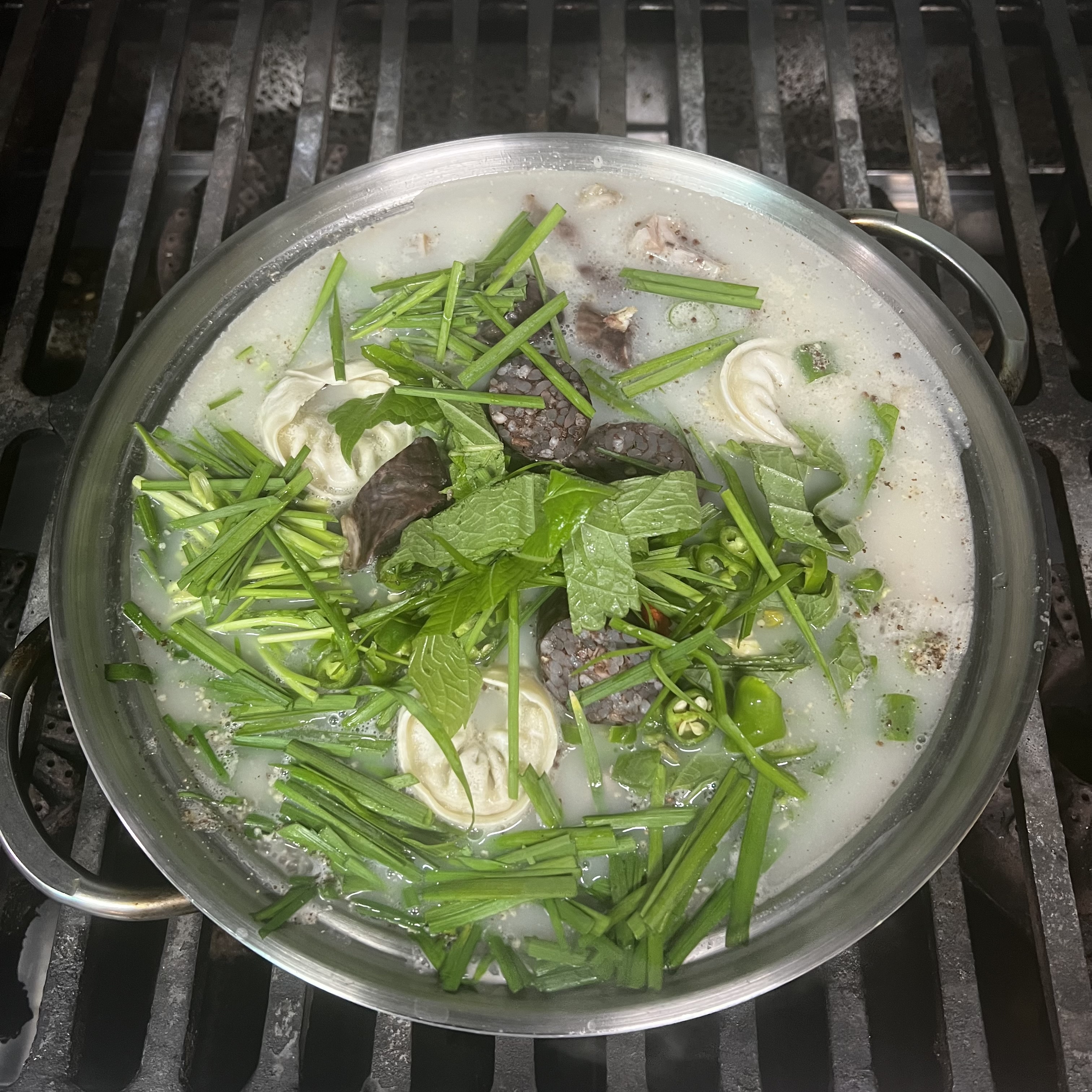 윤가당 순대국