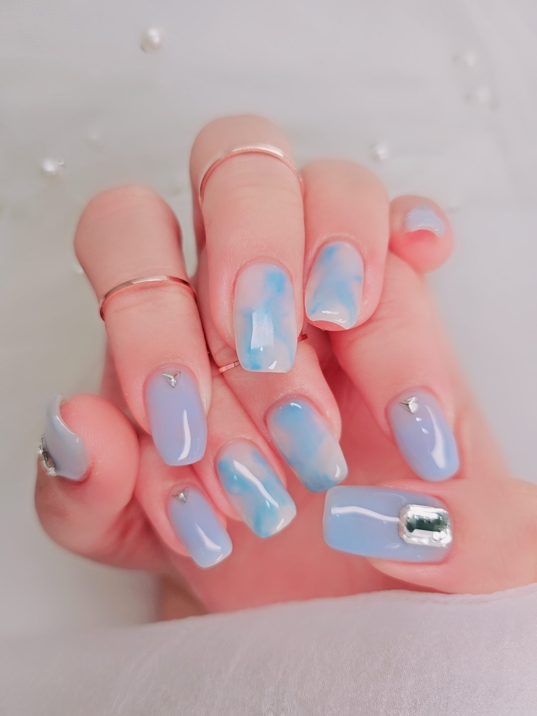 네일에홀리다