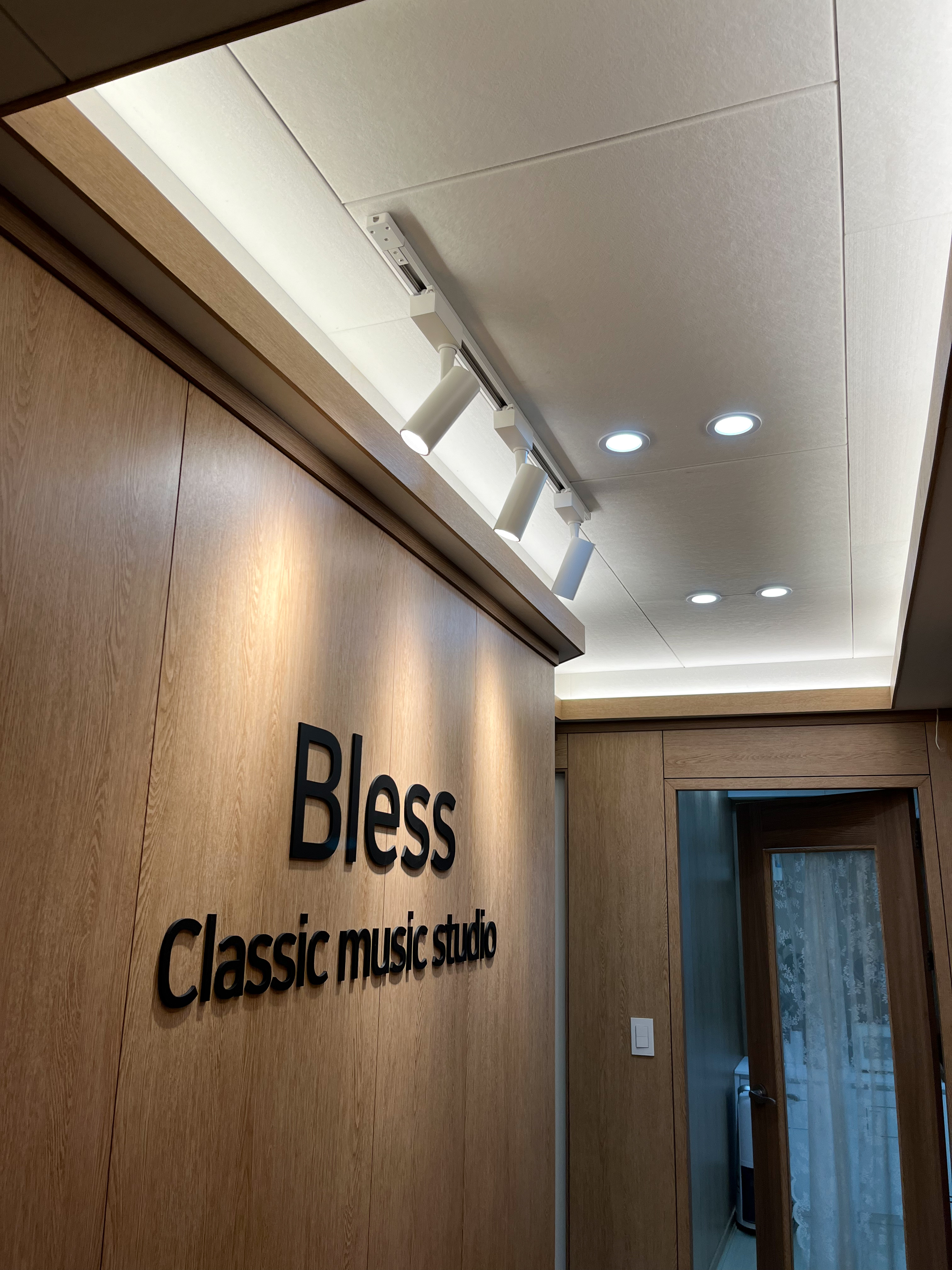 2번째 스튜디오 사진