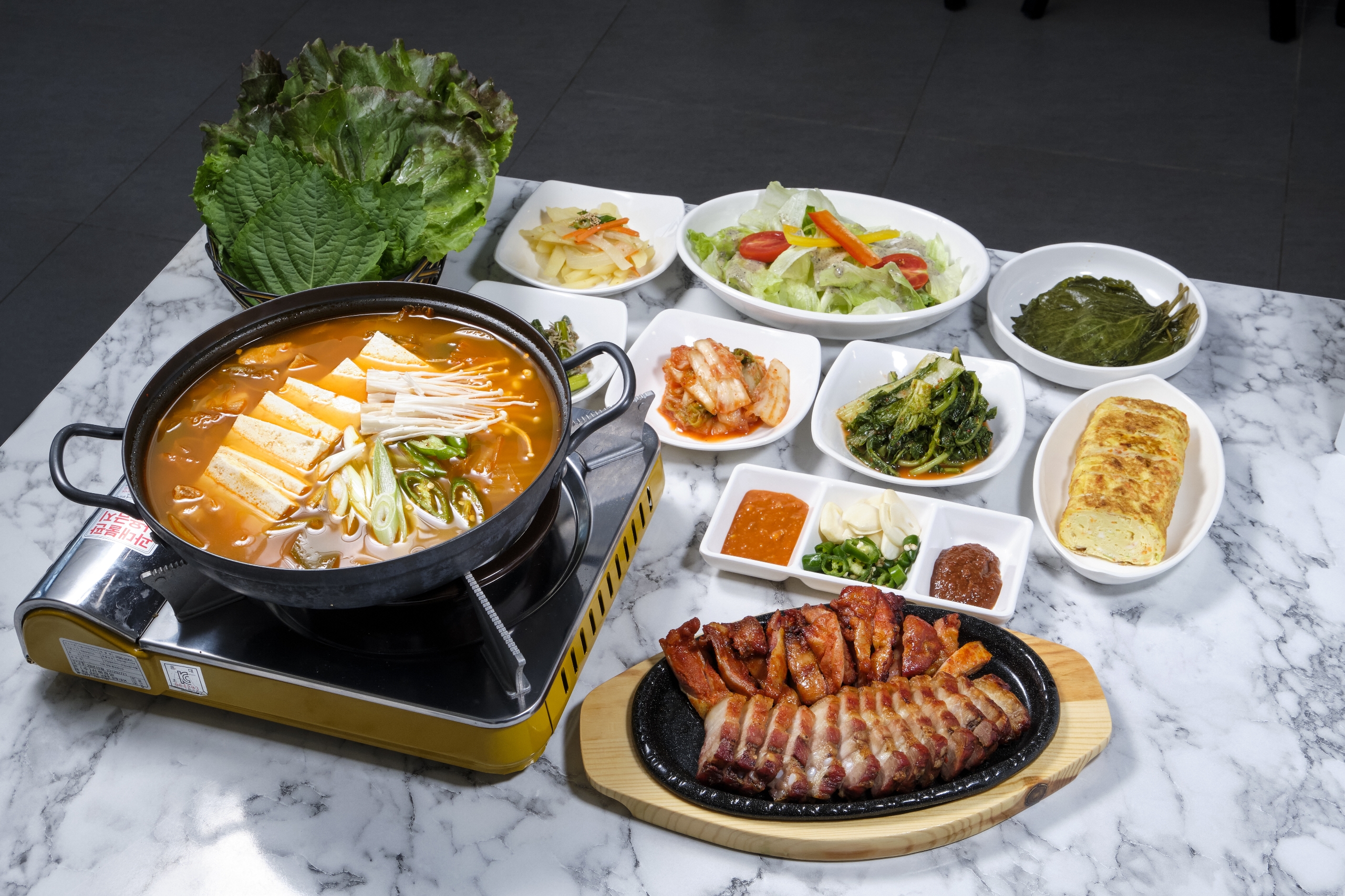 갈마항아리바베큐