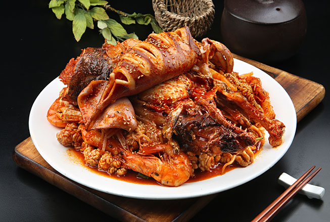 아구아구 대구왕뽈찜