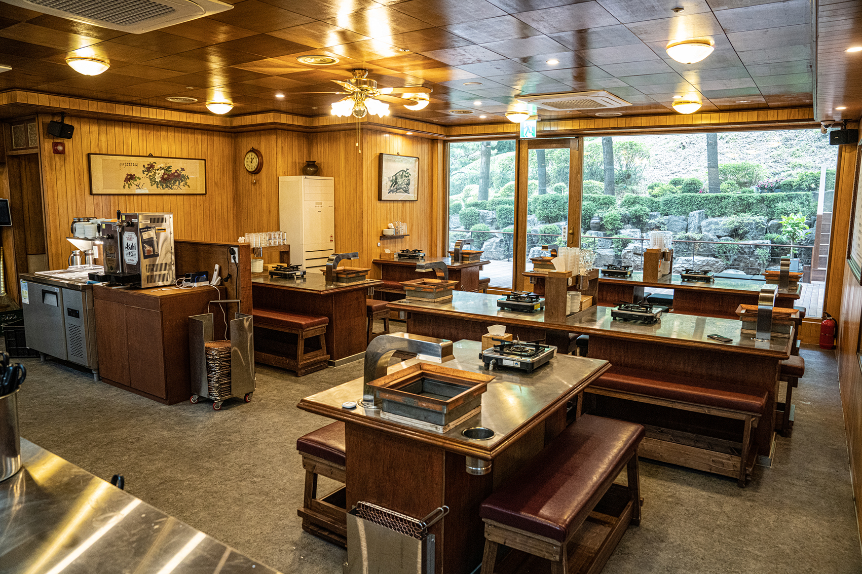 산월숯불갈비 내부 또는 관련 모습