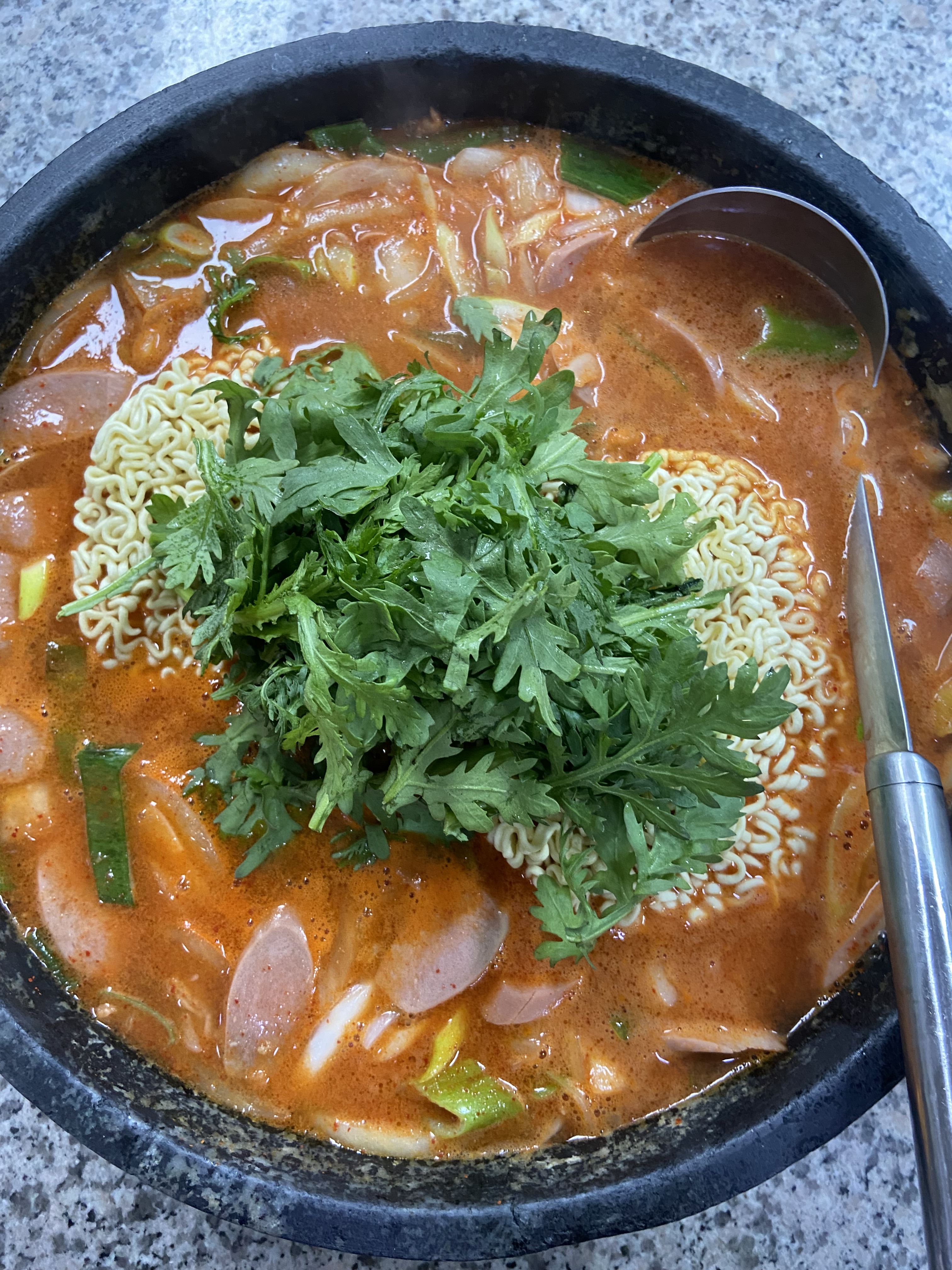 석기정 돌솥부대찌개