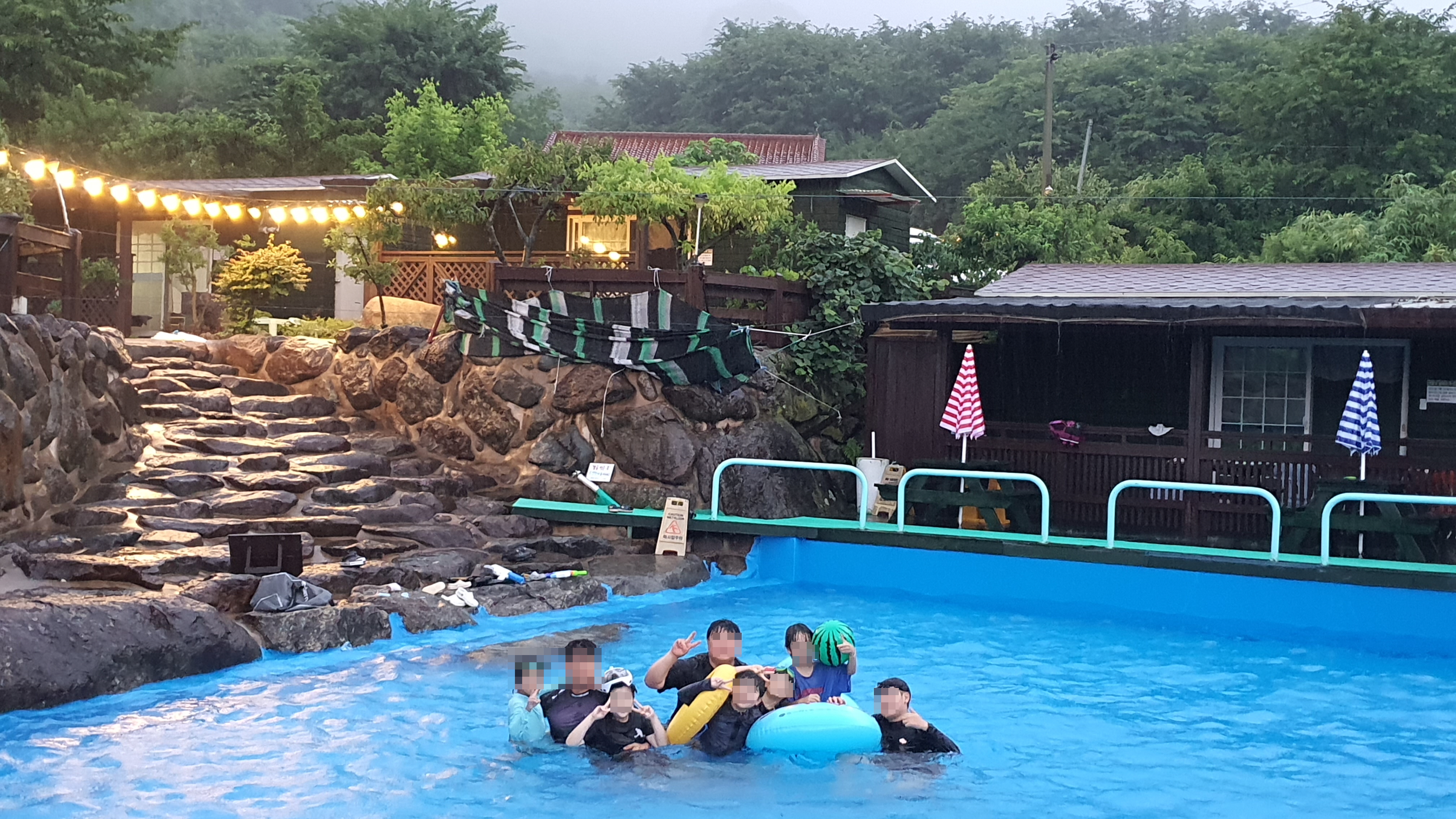 하동산수애수영장 독채펜션