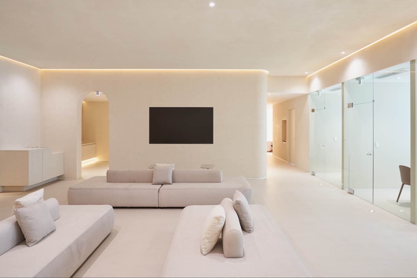 톤즈의원 홍대입구역 대표 이미지