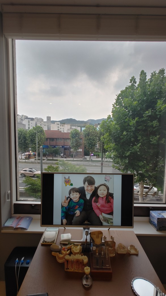 엠치과의원 대표 이미지