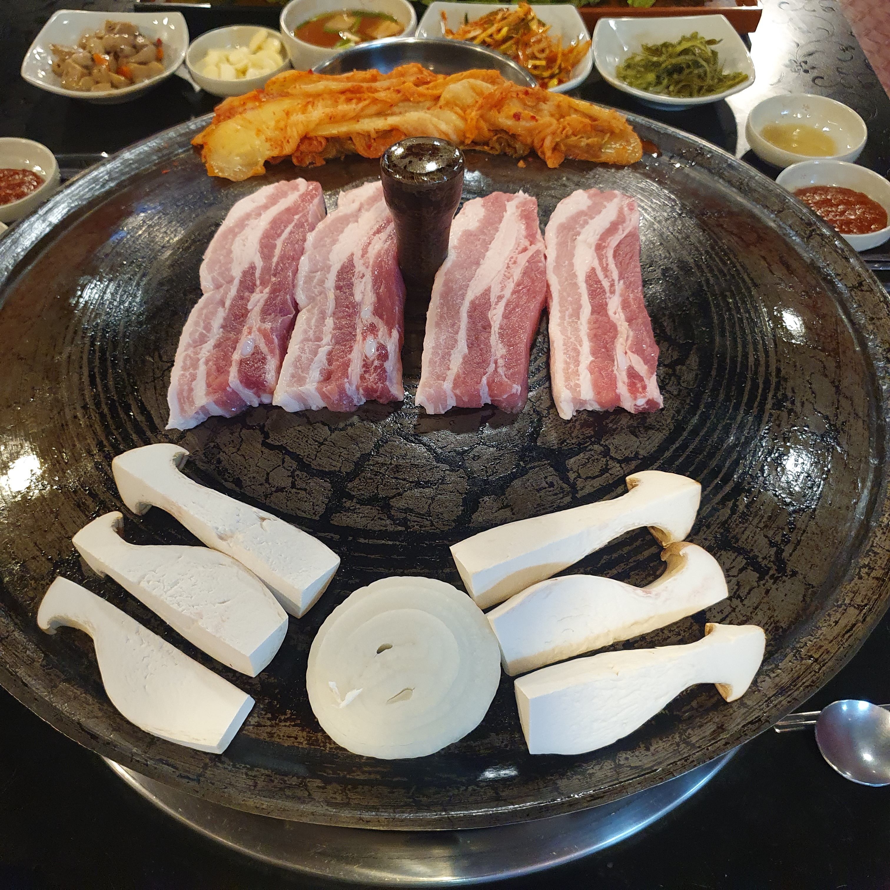 48블럭솥뚜껑삼겹살