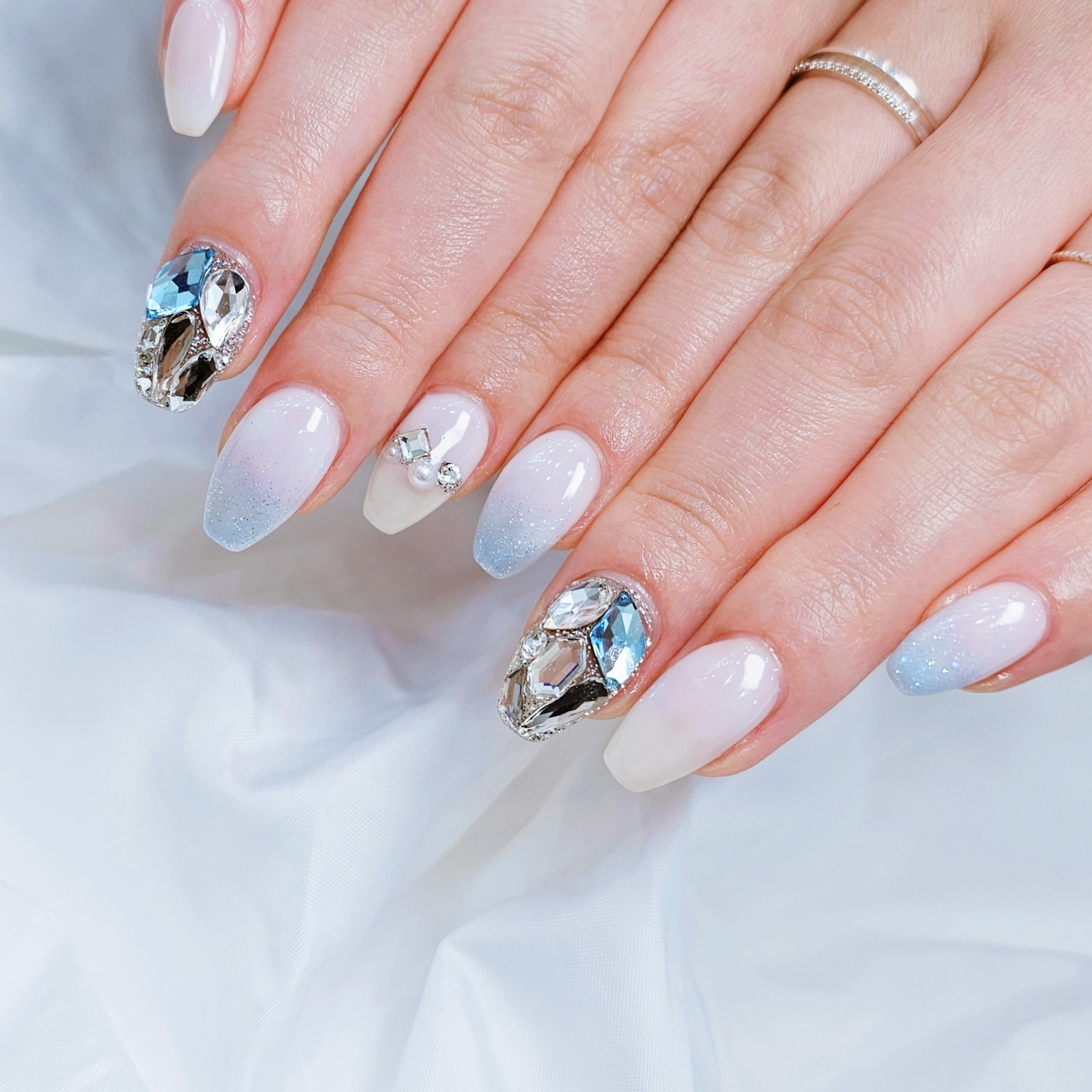 네일새벽 대표 이미지