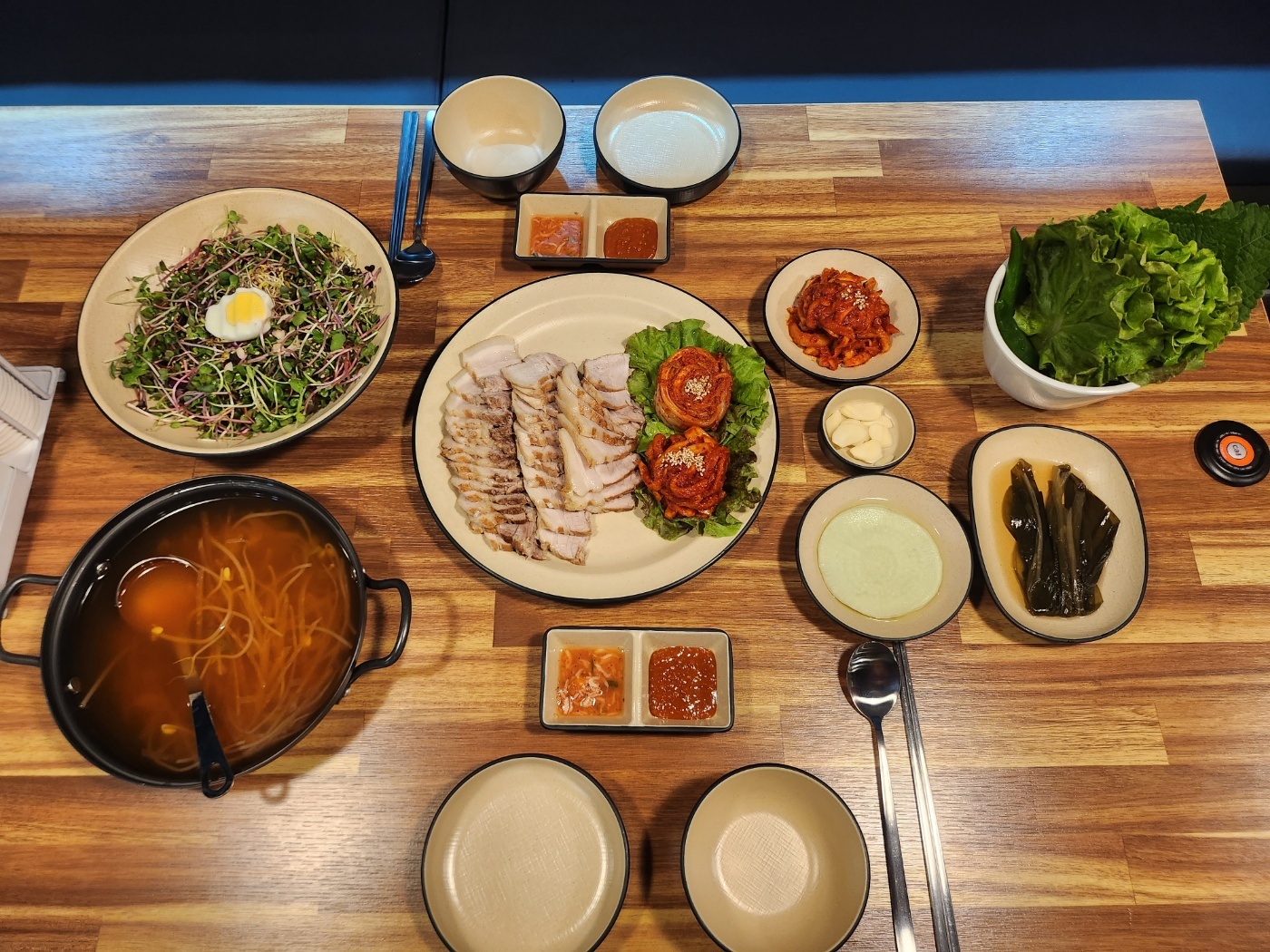 유명환명품족발 연수점