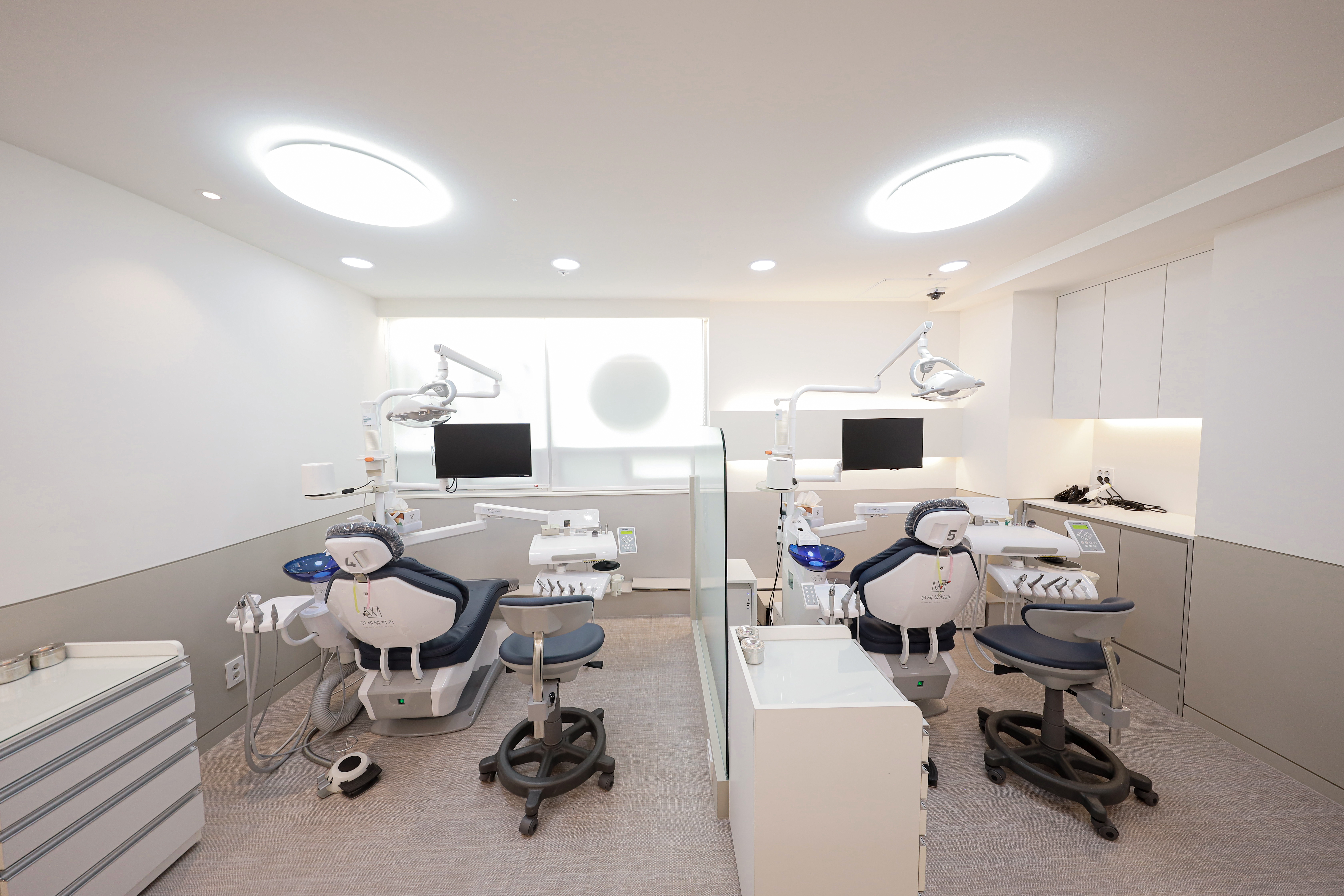 연세웰치과의원 대표 이미지