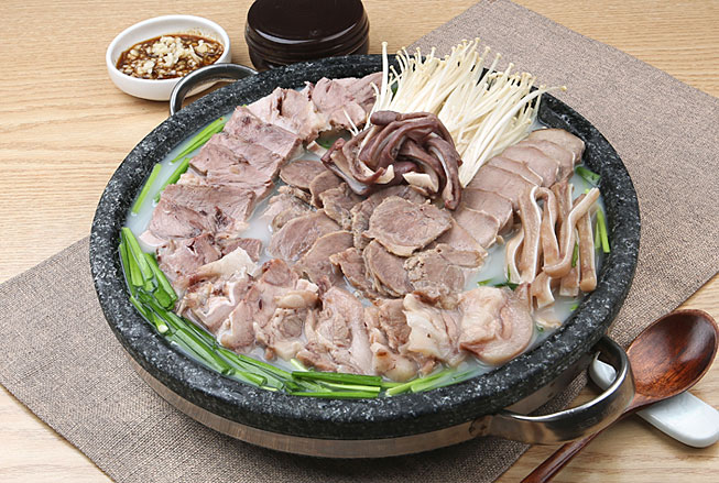 백암토종순대국