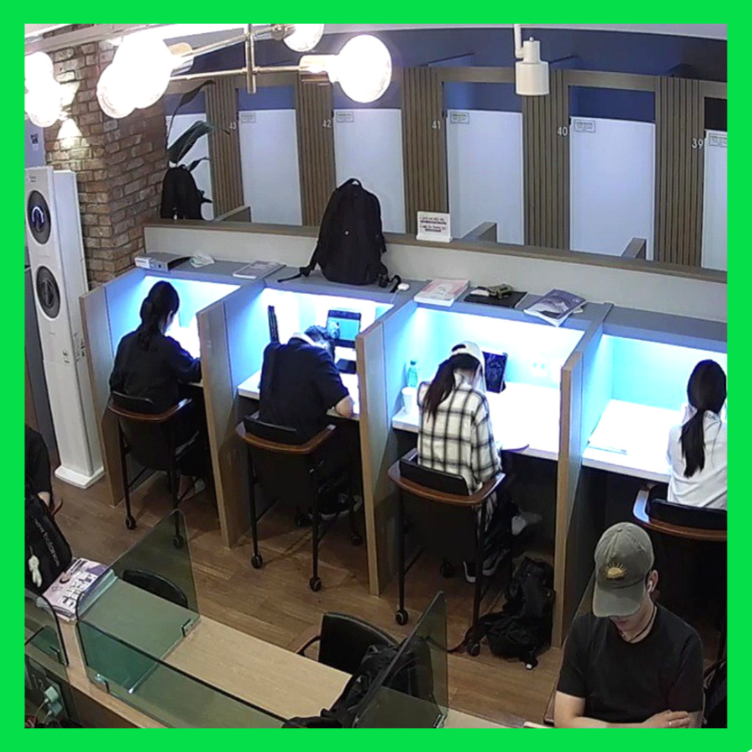 한성대 조슈아스터디카페 내부 또는 관련 모습