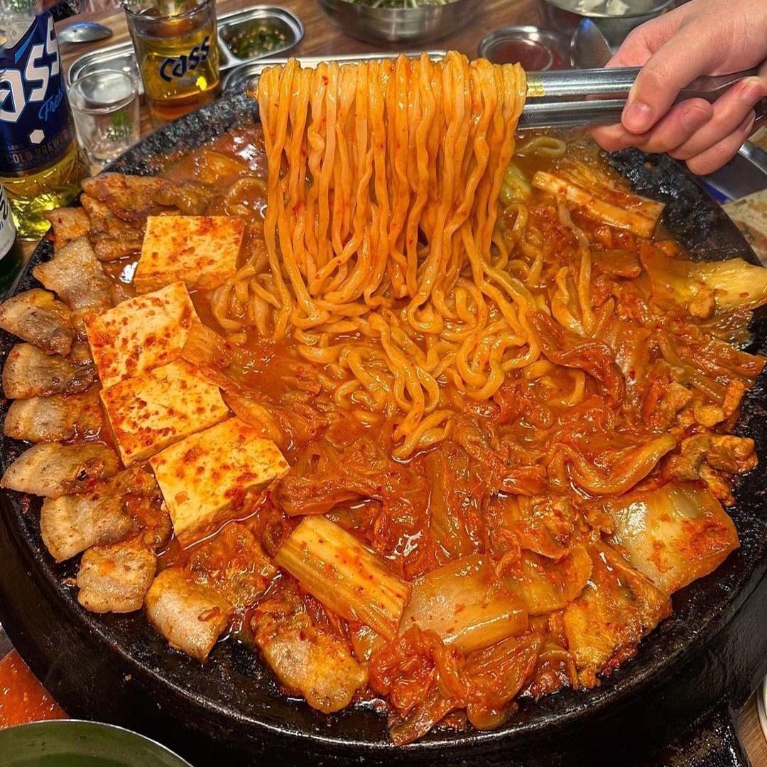 무쇠김치삼겹 관평점
