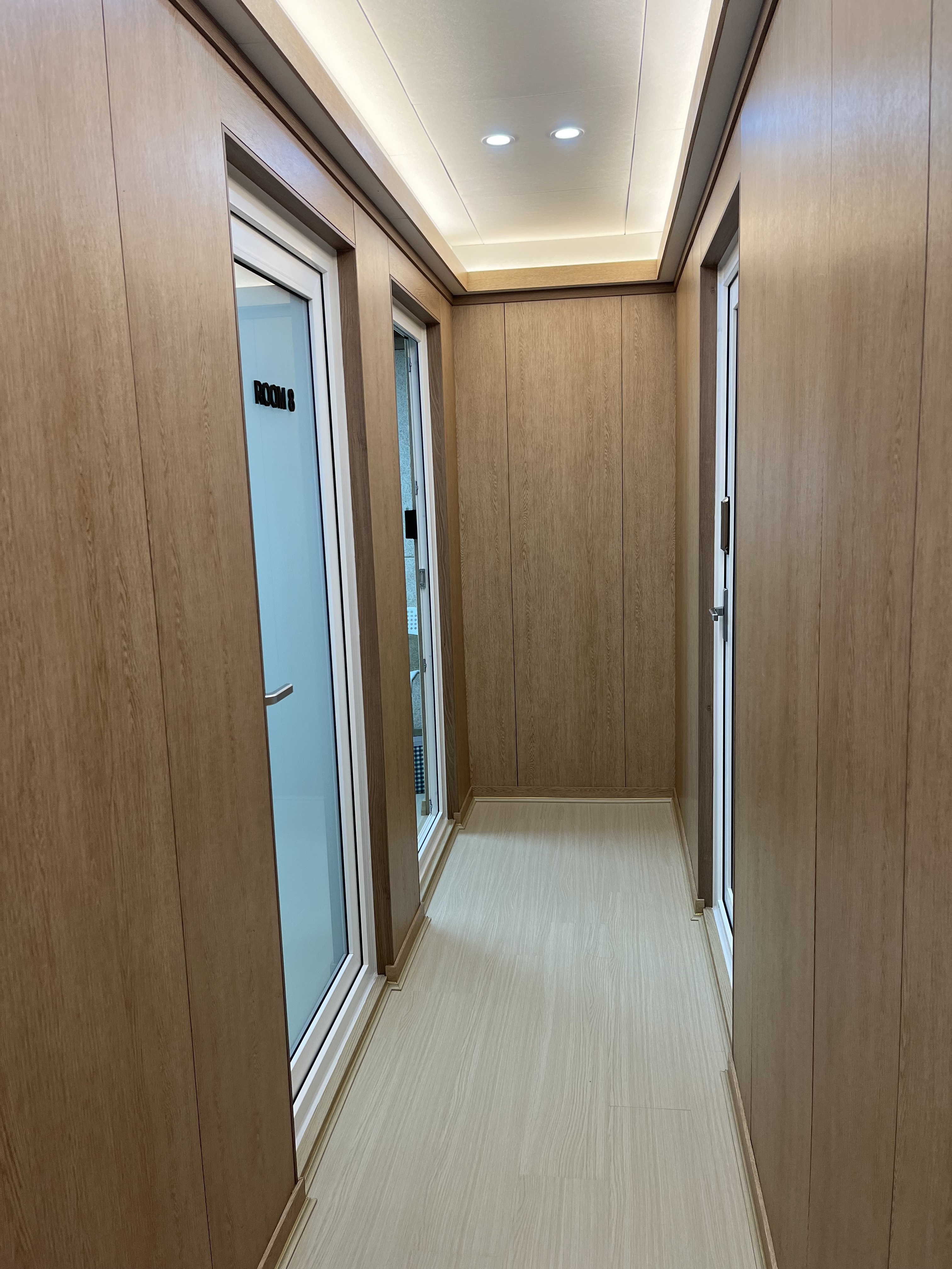 4번째 스튜디오 사진