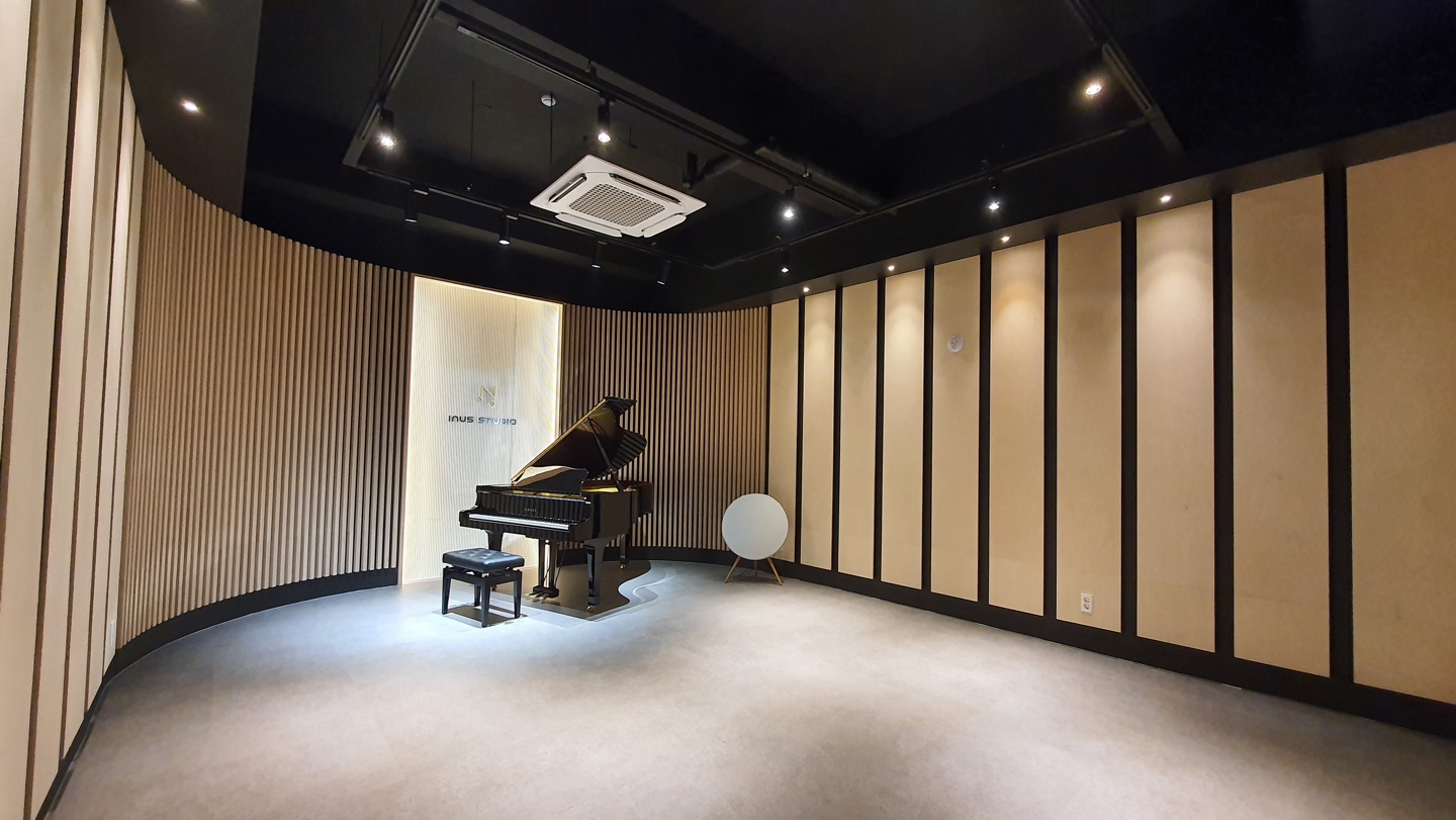 2번째 스튜디오 사진