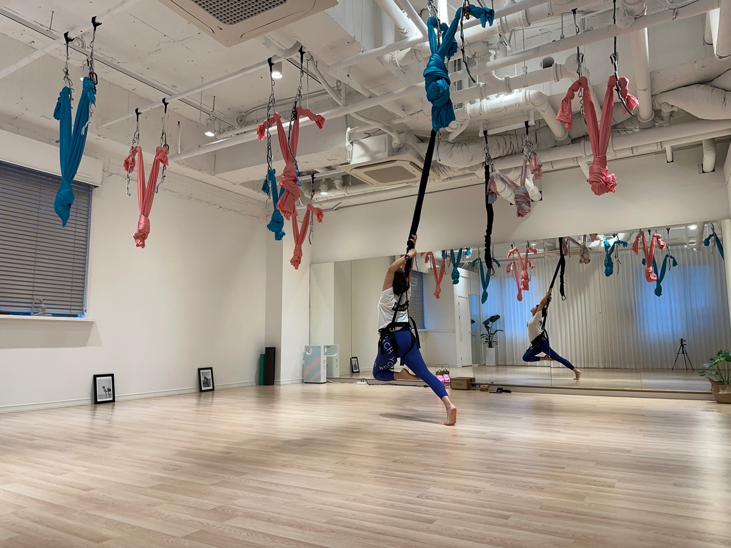 라니요가스튜디오 플라잉&번지피지오 대표 이미지