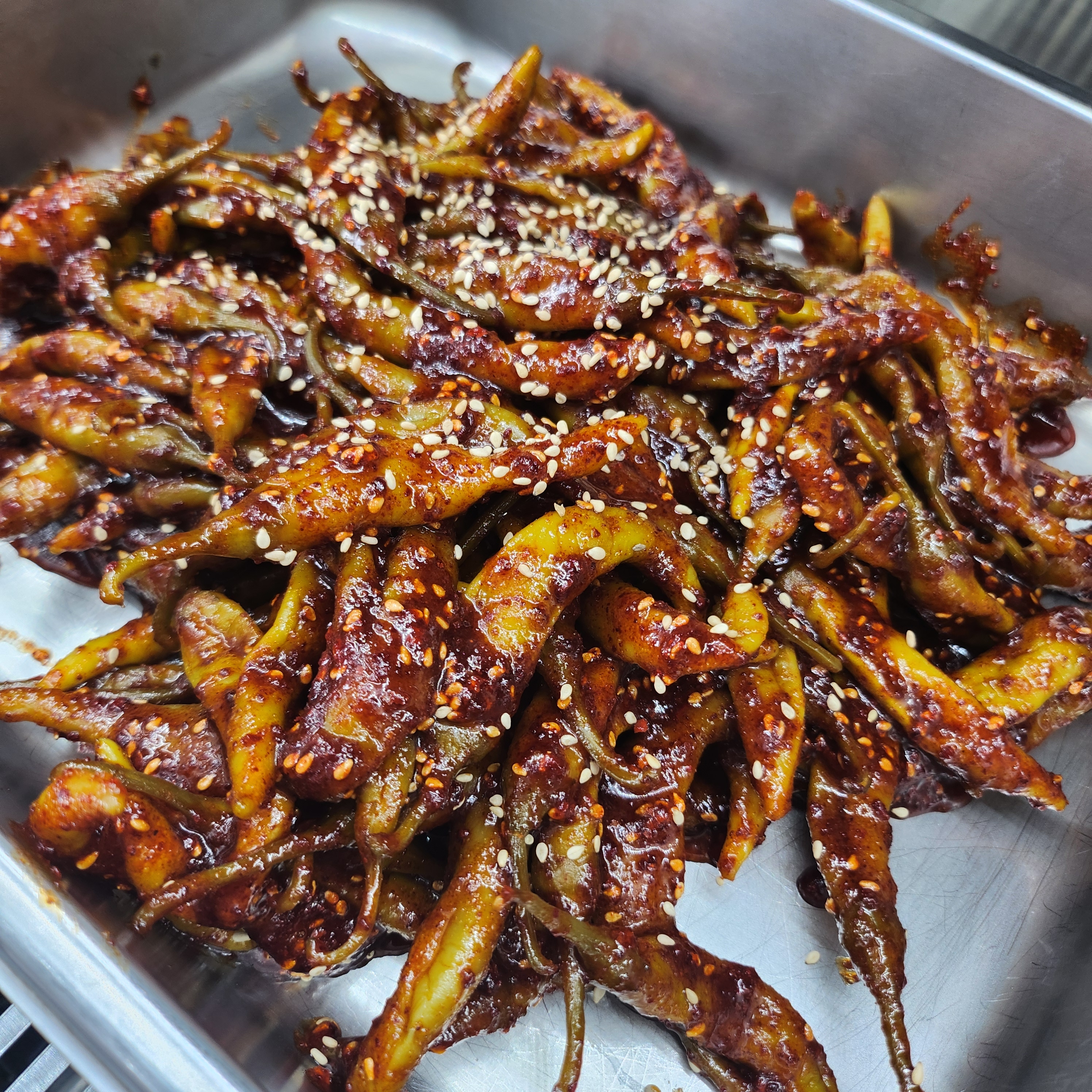 반찬을 담다