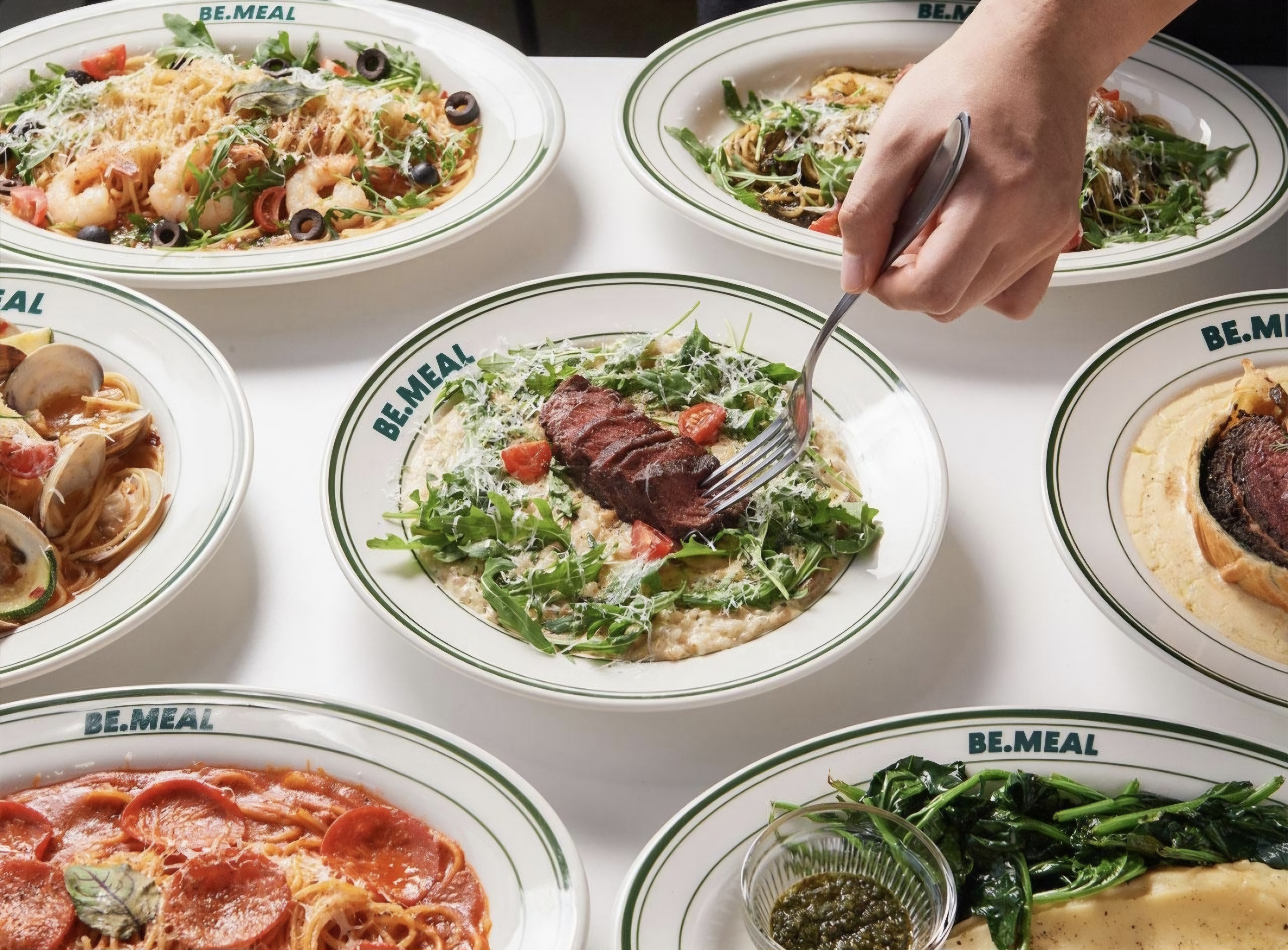 비밀 내부 또는 관련 모습