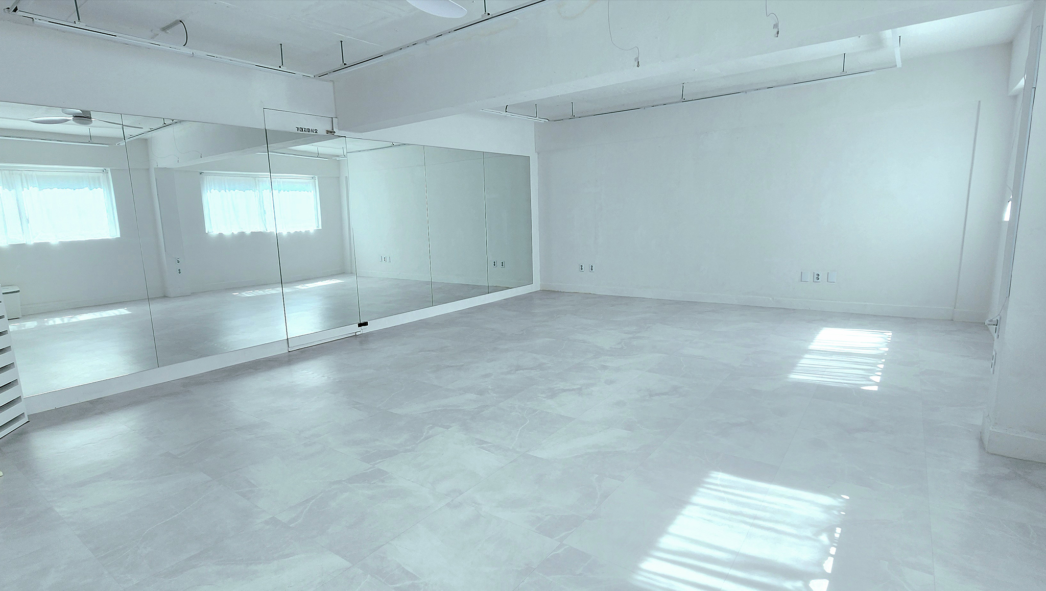 1번째 스튜디오 사진