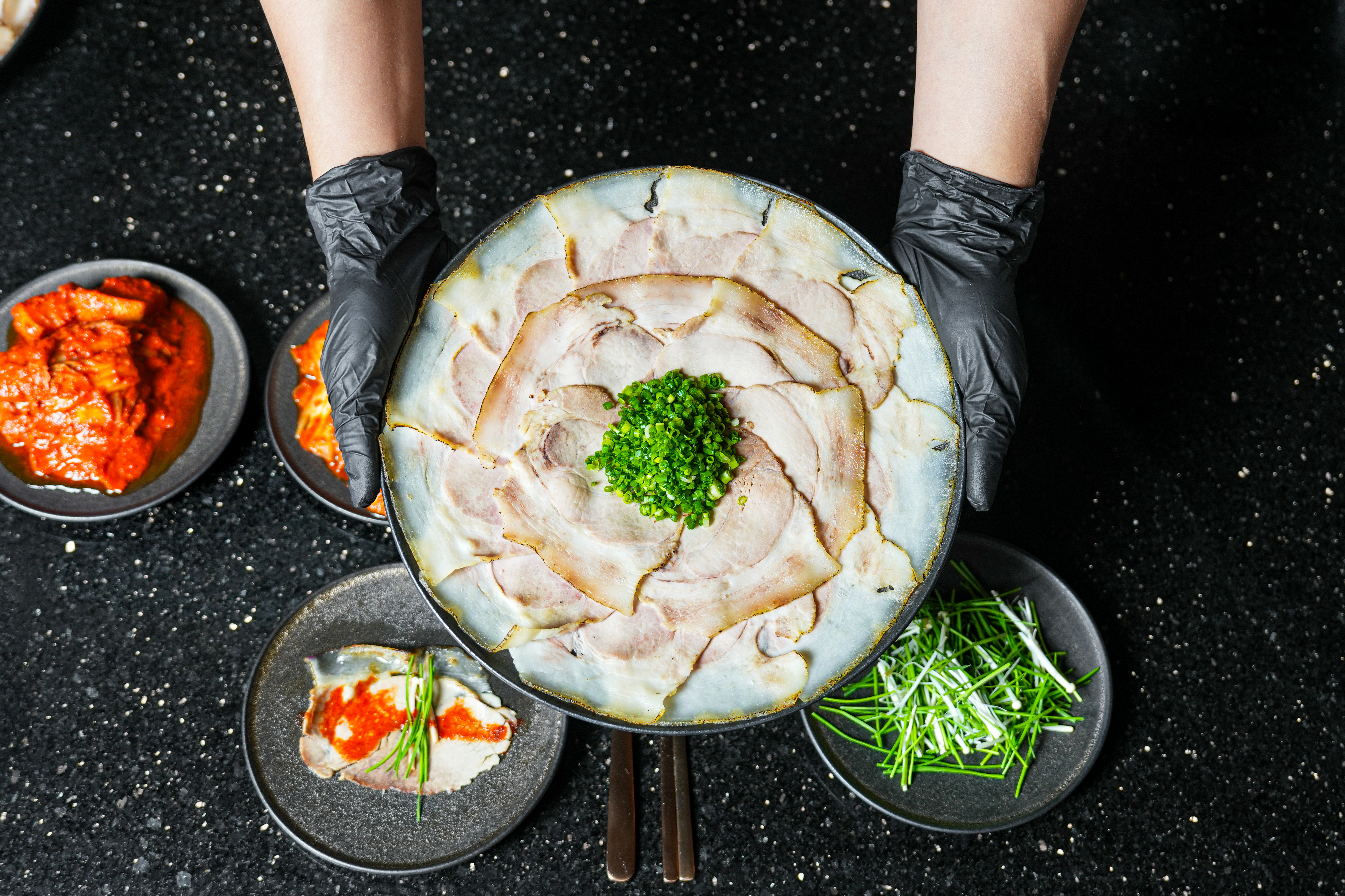 진돼지곰탕 참고 이미지 1