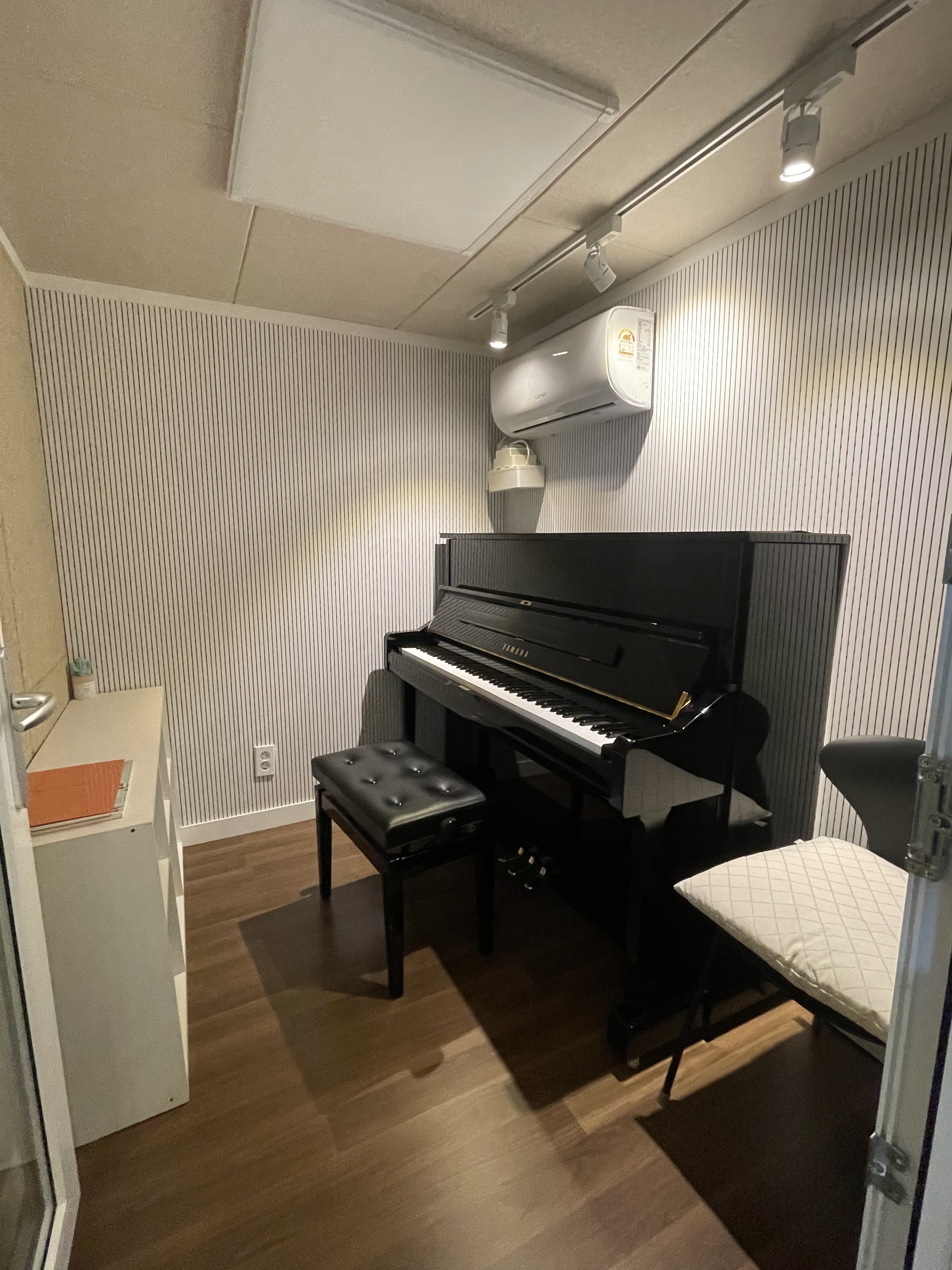 3번째 스튜디오 사진