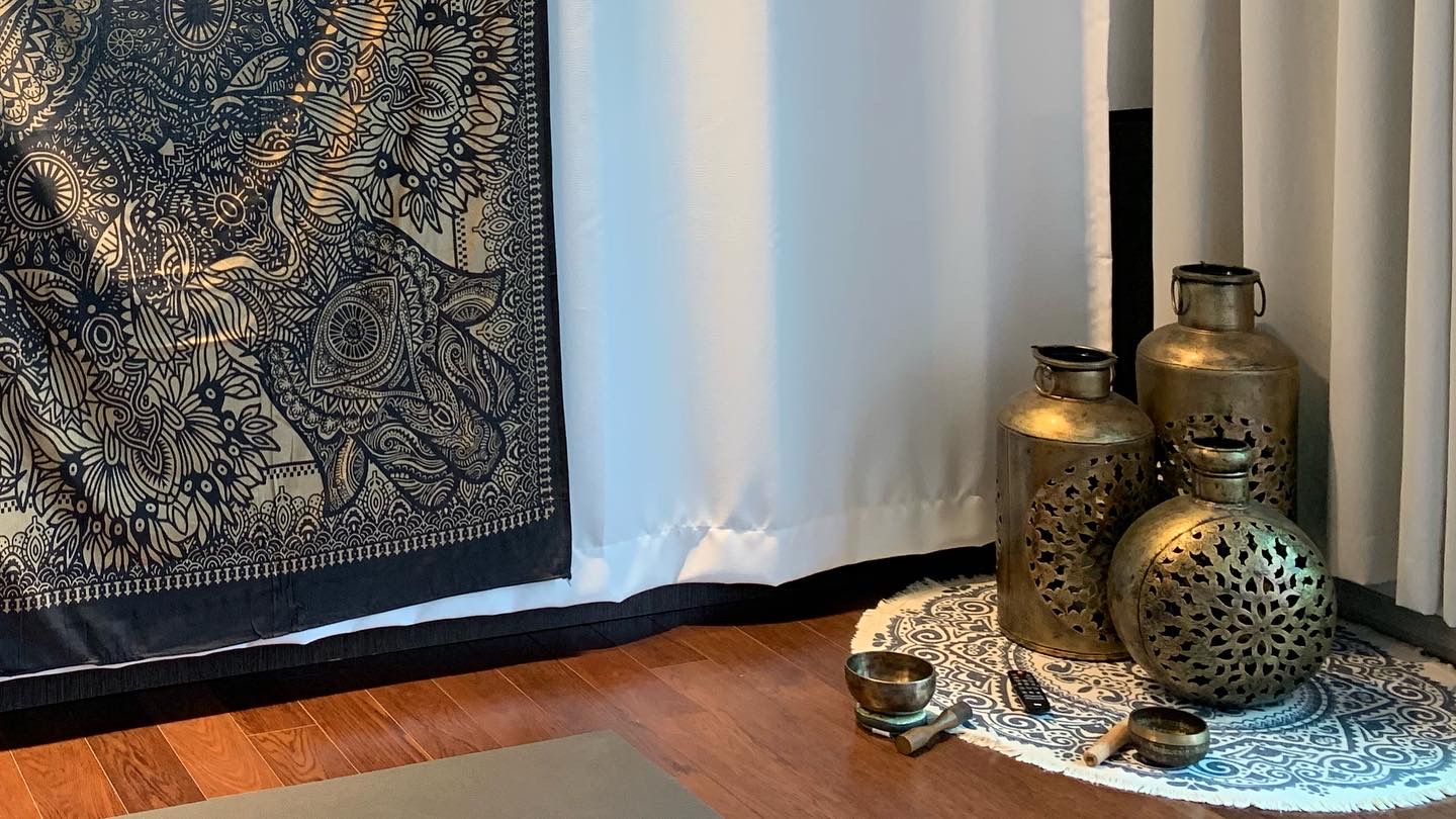 웃디야나 요가 대표 이미지