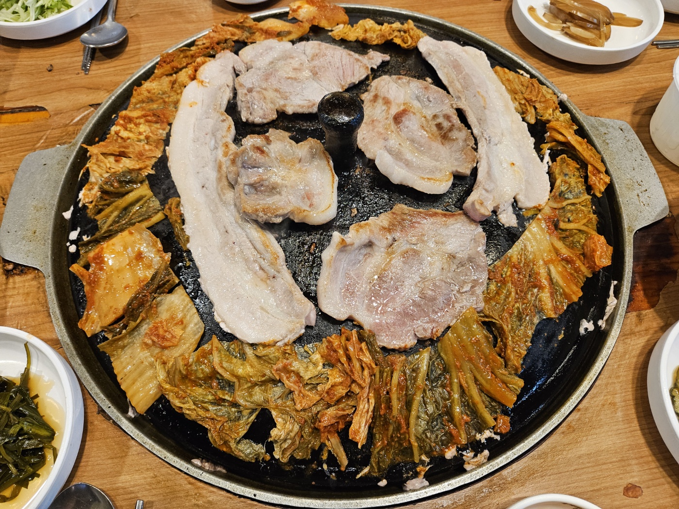 흥부바지걸쳐입고