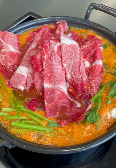 안민옥샤브칼국수 마산가포점