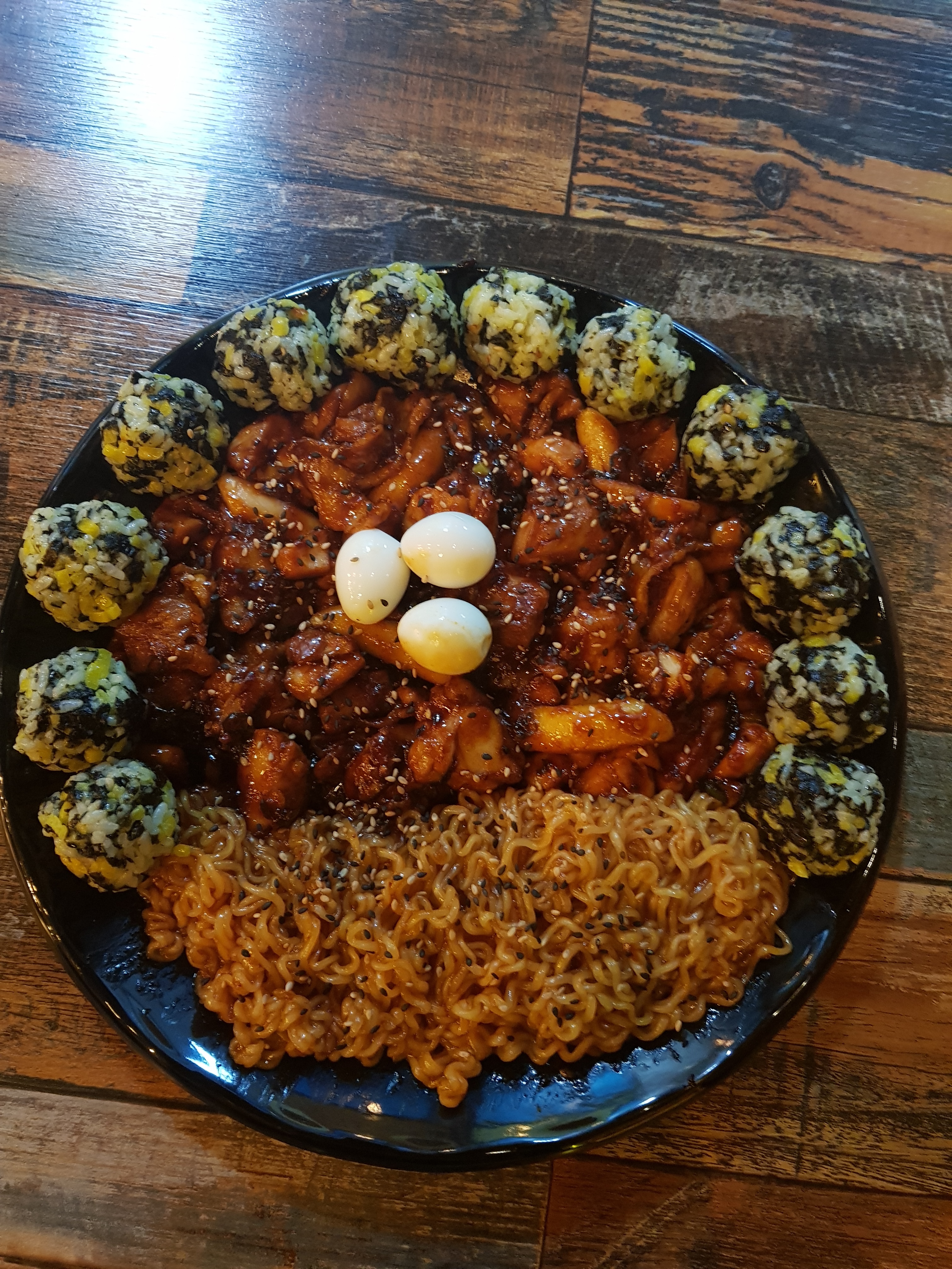 꼬꼬아찌 아주대점