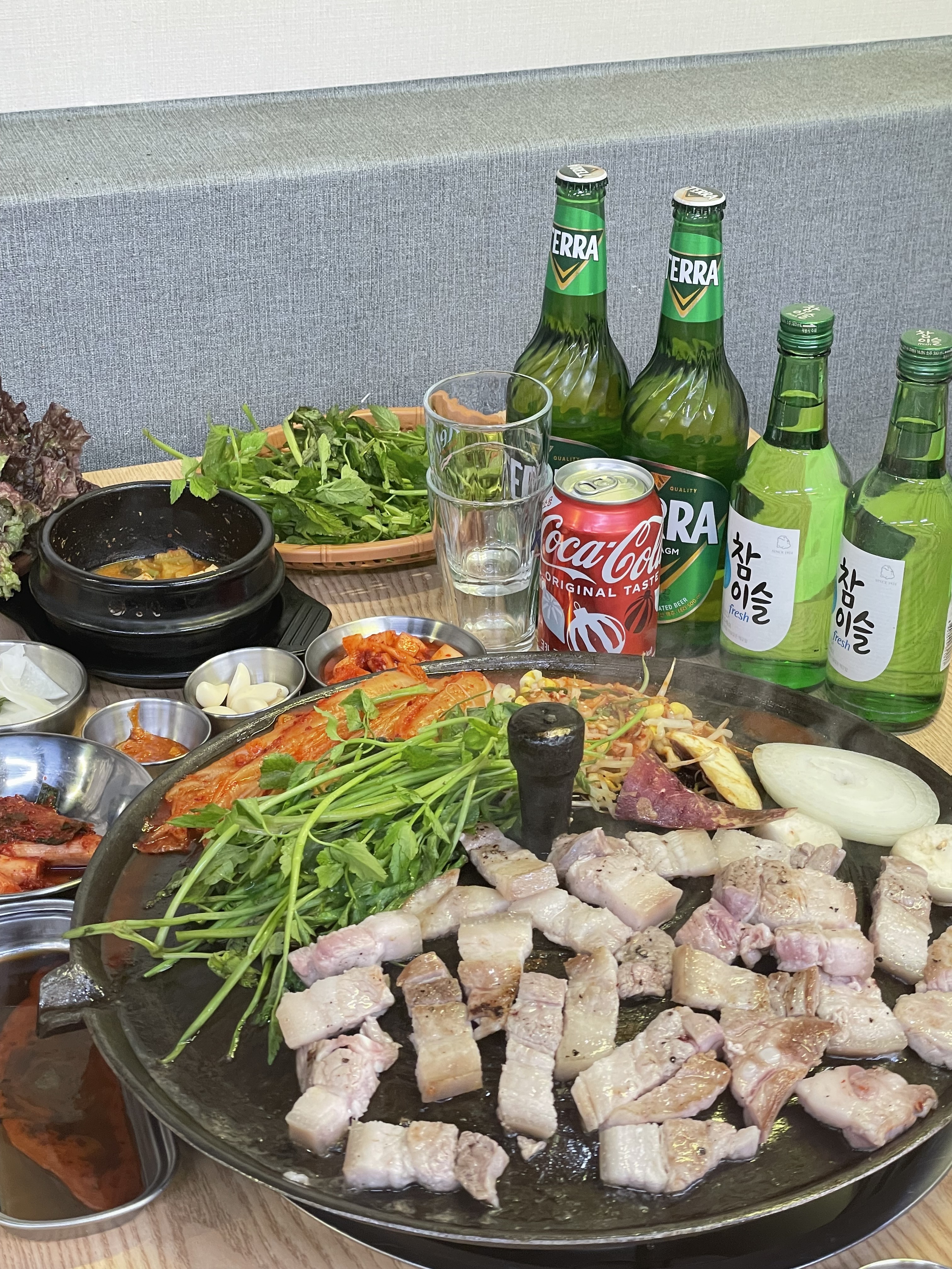 일산미나리솥뚜껑삼겹살