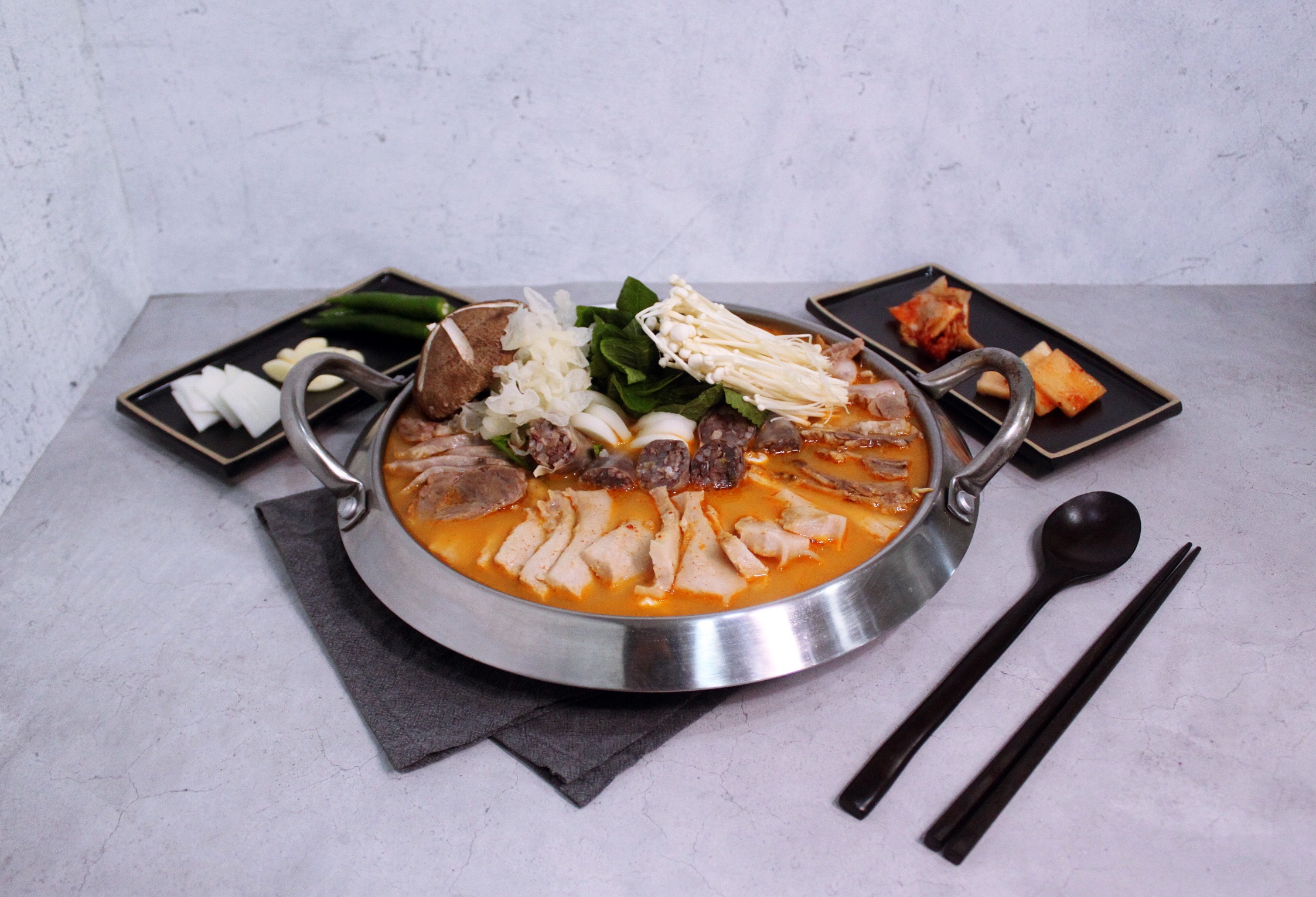 가야장수국밥 김해본점