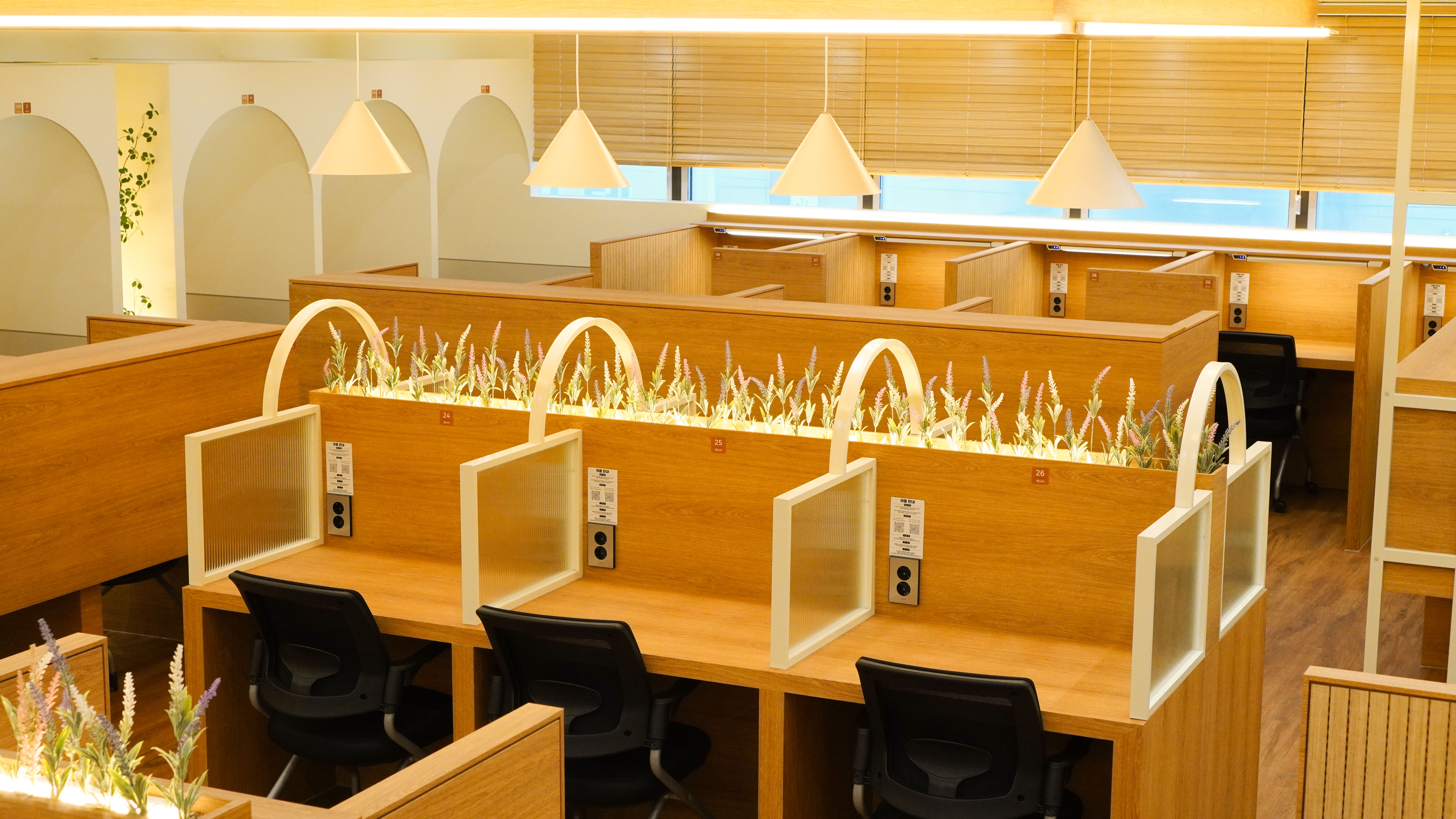 봄날의서재 진주경상대점