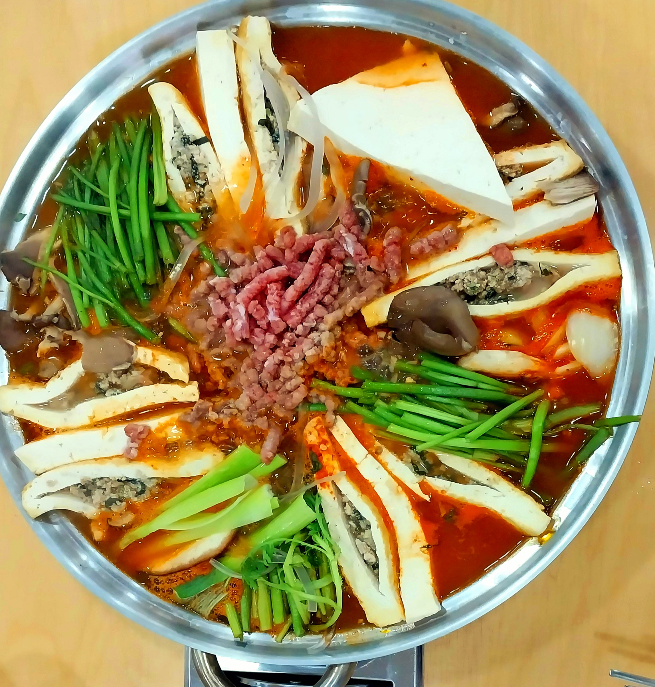 예향얼크니손칼국수 예산점